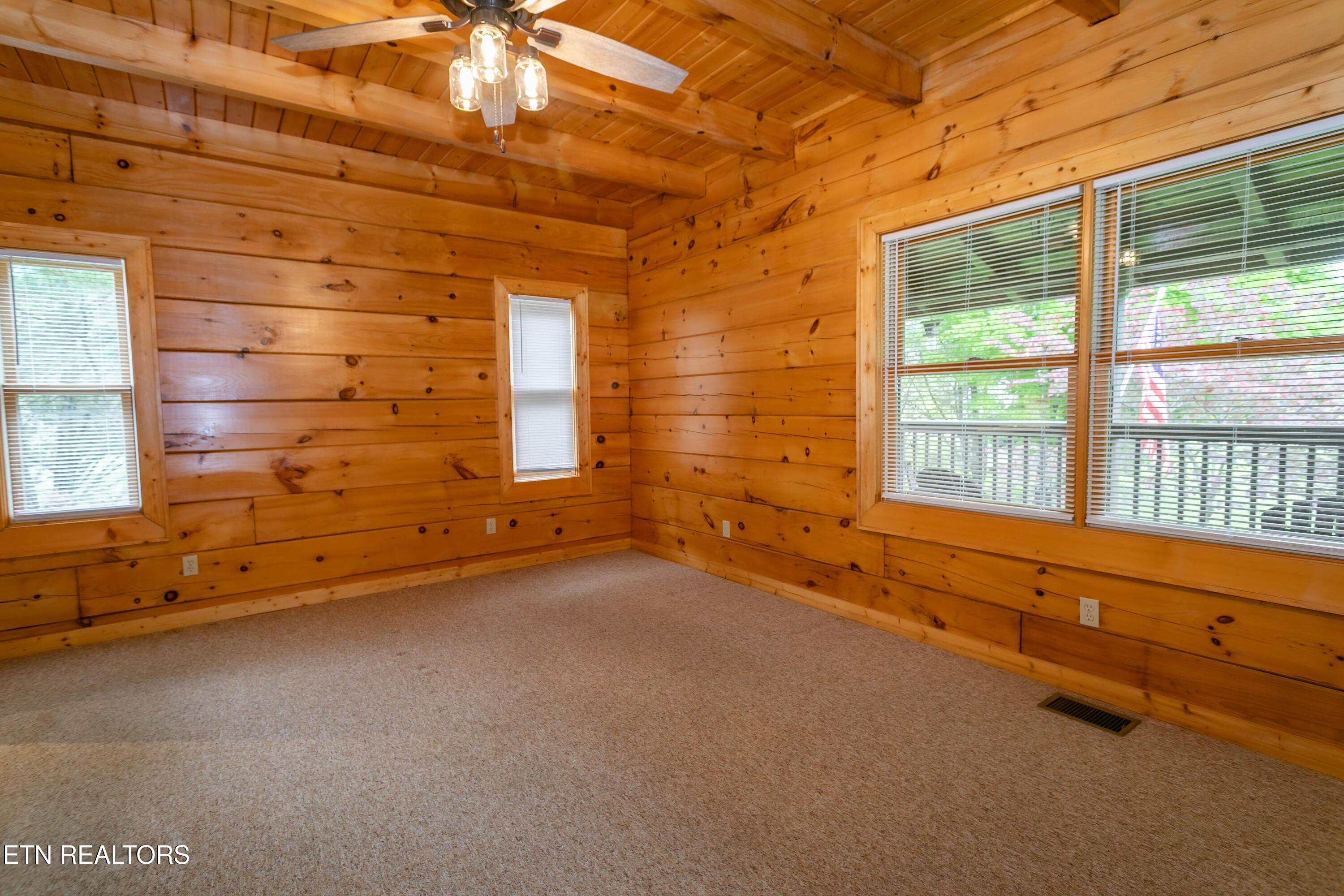 3525 Autumn Woods Lane Sevierville TN 37862