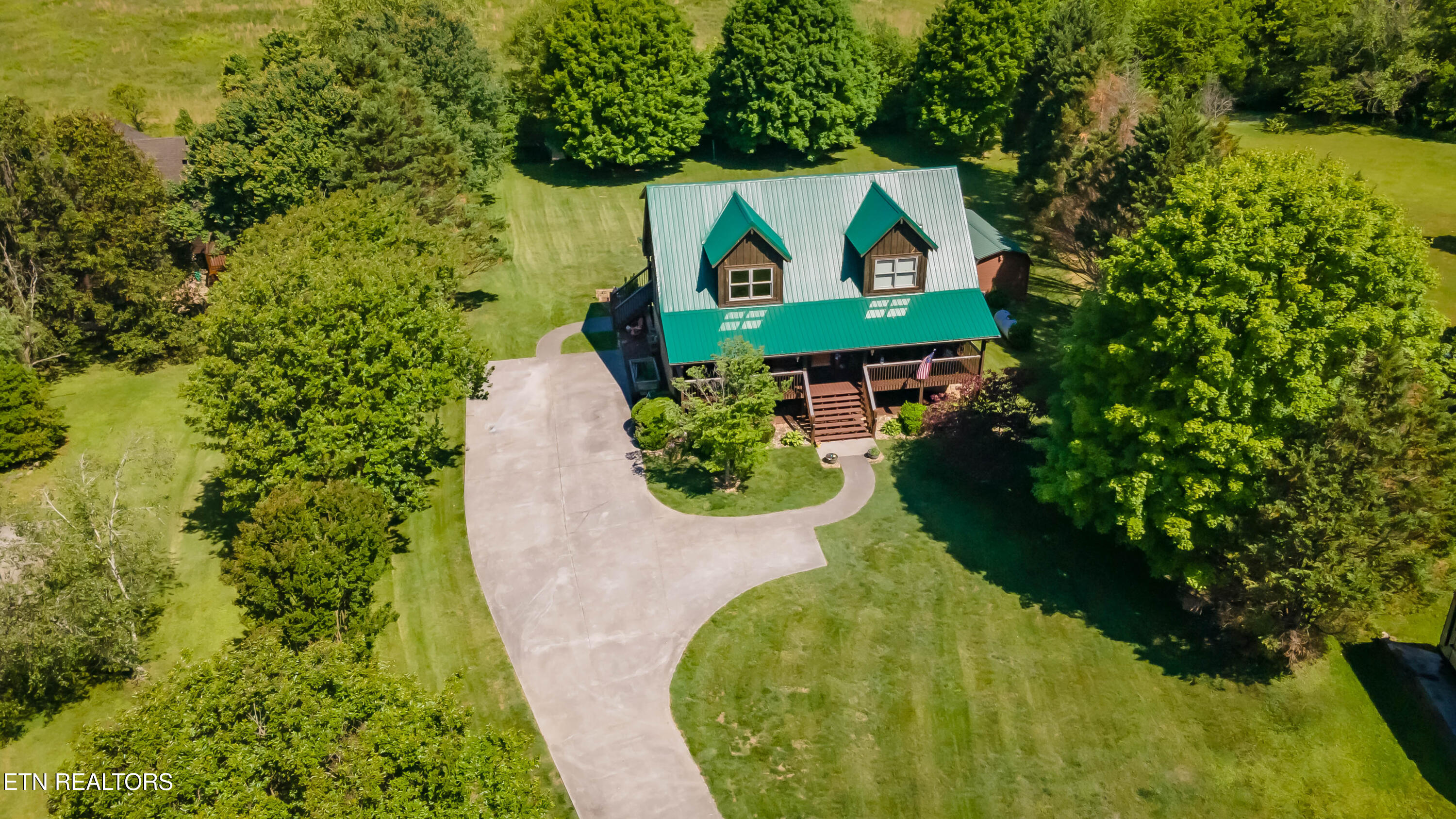 3525 Autumn Woods Lane Sevierville TN 37862