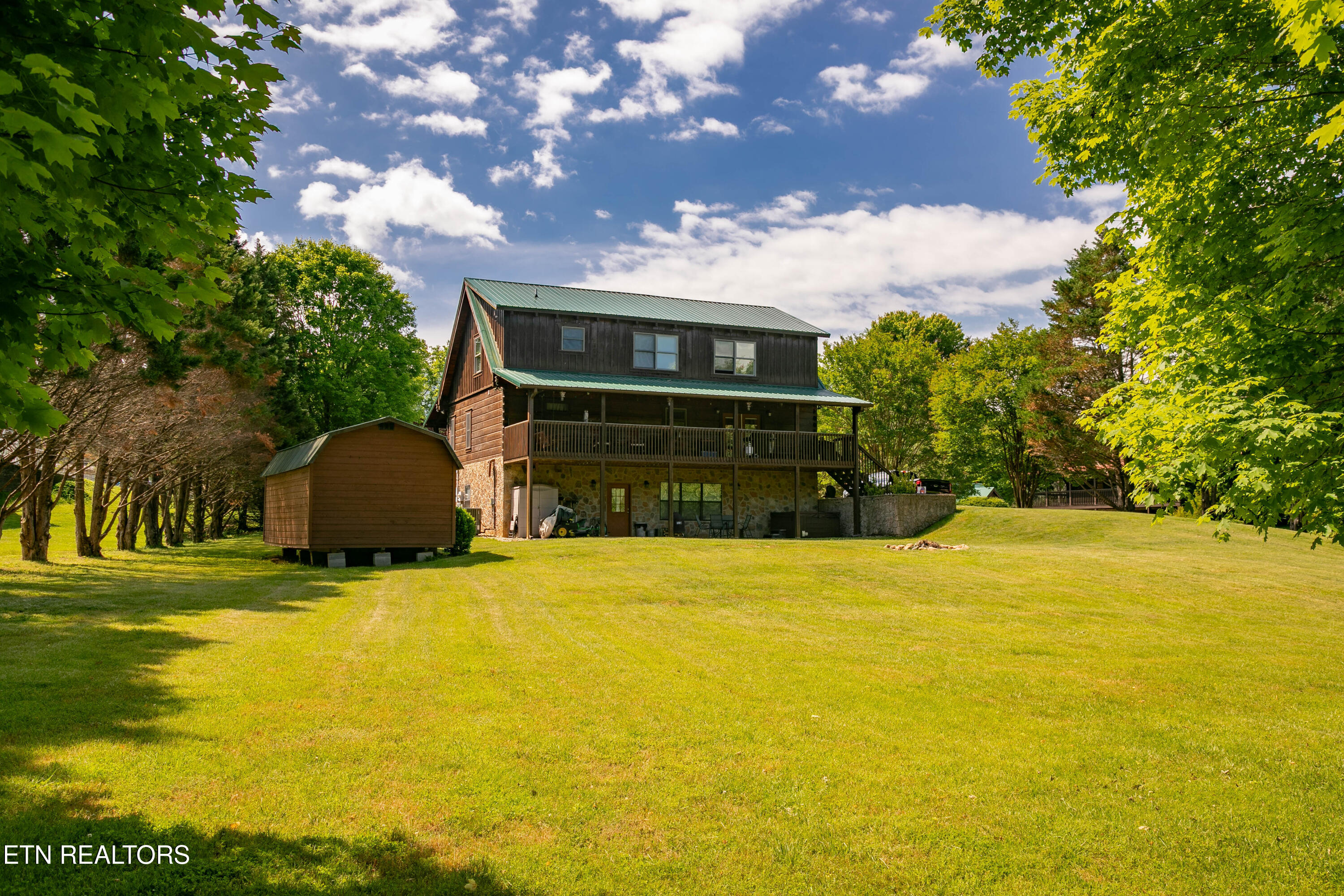 3525 Autumn Woods Lane Sevierville TN 37862