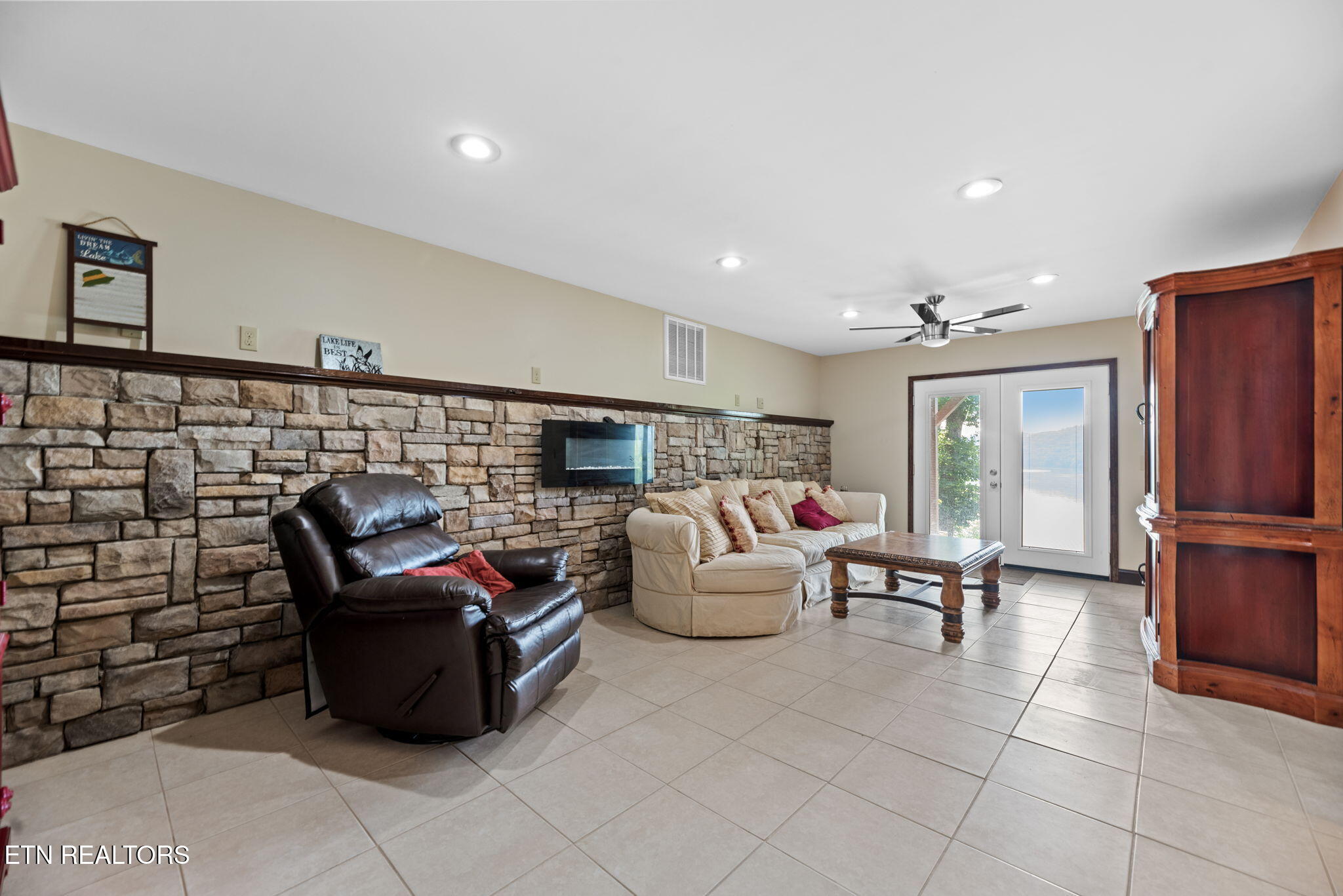 155 Island Road New Tazewell TN 37825