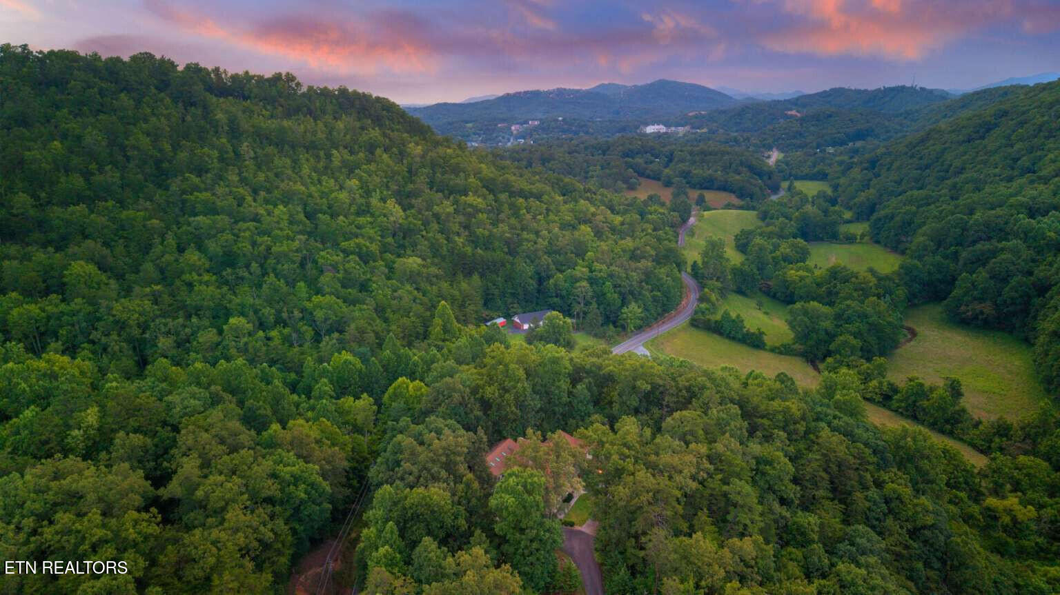 479 Mill Creek Road Pigeon Forge TN 37863