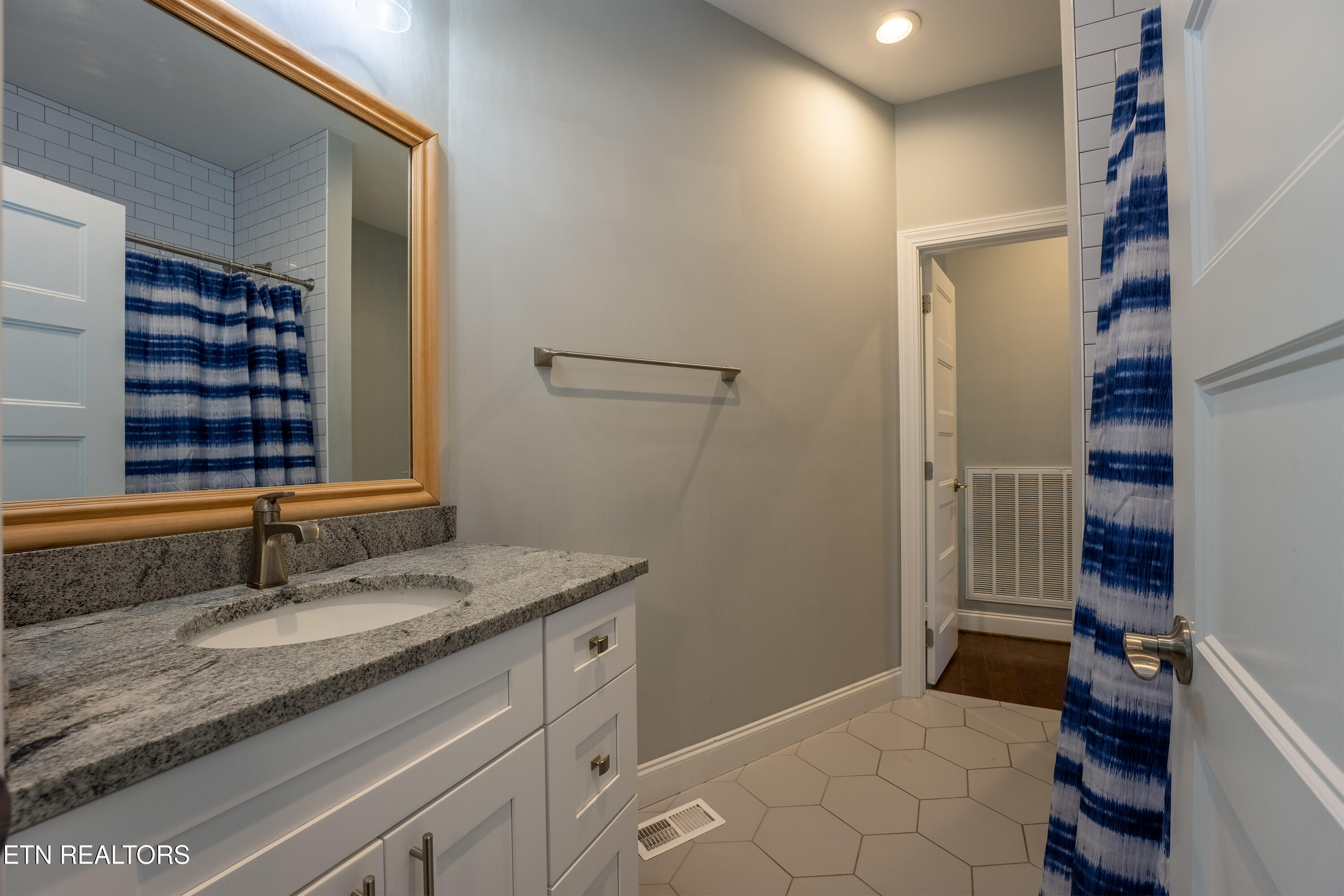 6841 Redtail Hawk Way Knoxville TN 37921