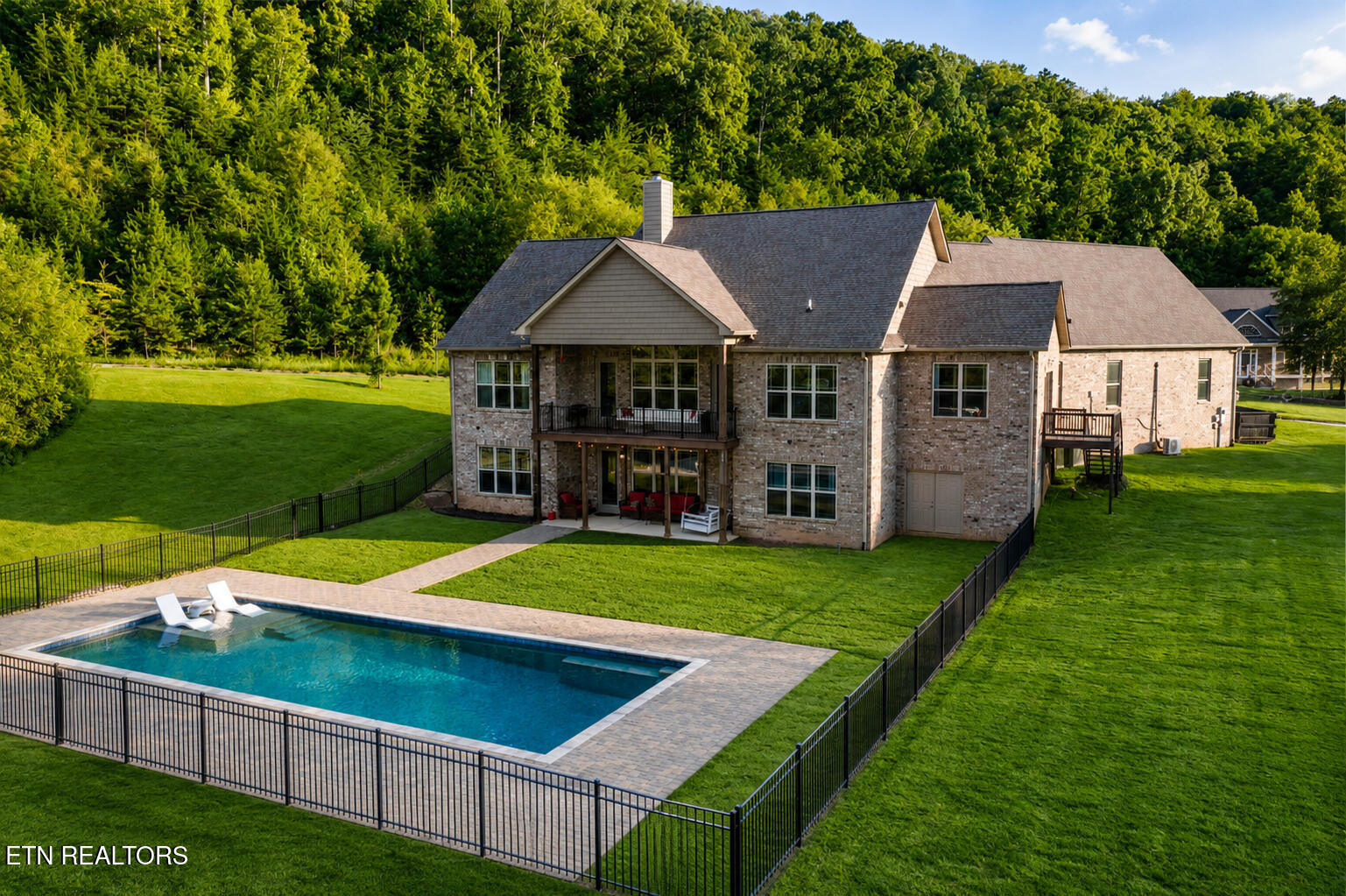 6841 Redtail Hawk Way Knoxville TN 37921