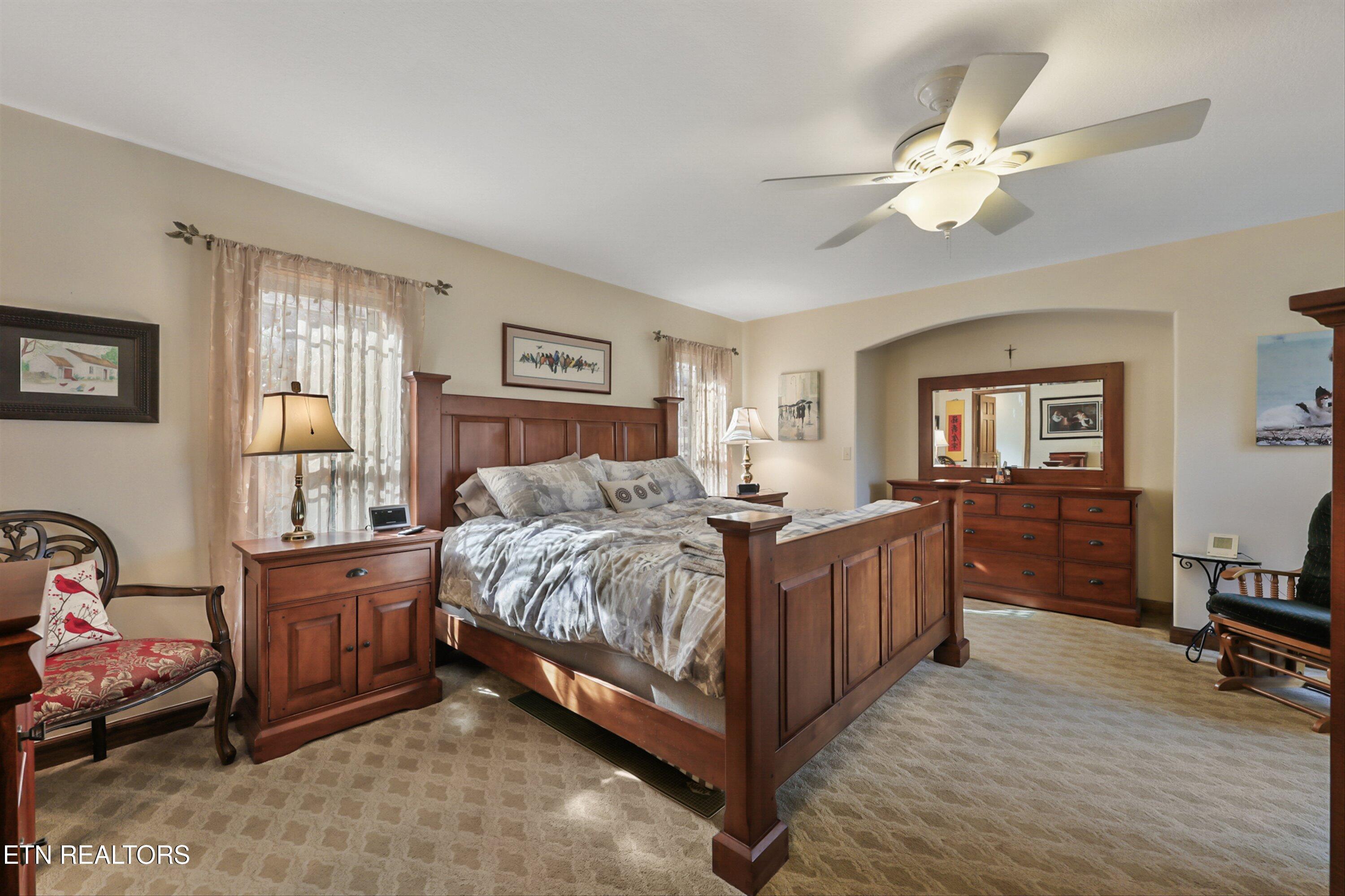 891 Yoakum Hollow Road Jacksboro TN 37757