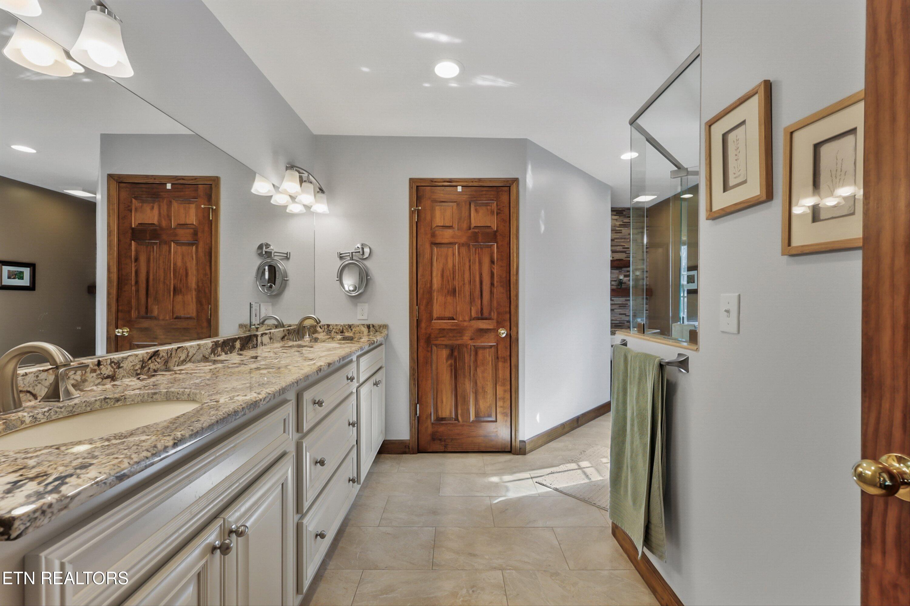 891 Yoakum Hollow Road Jacksboro TN 37757