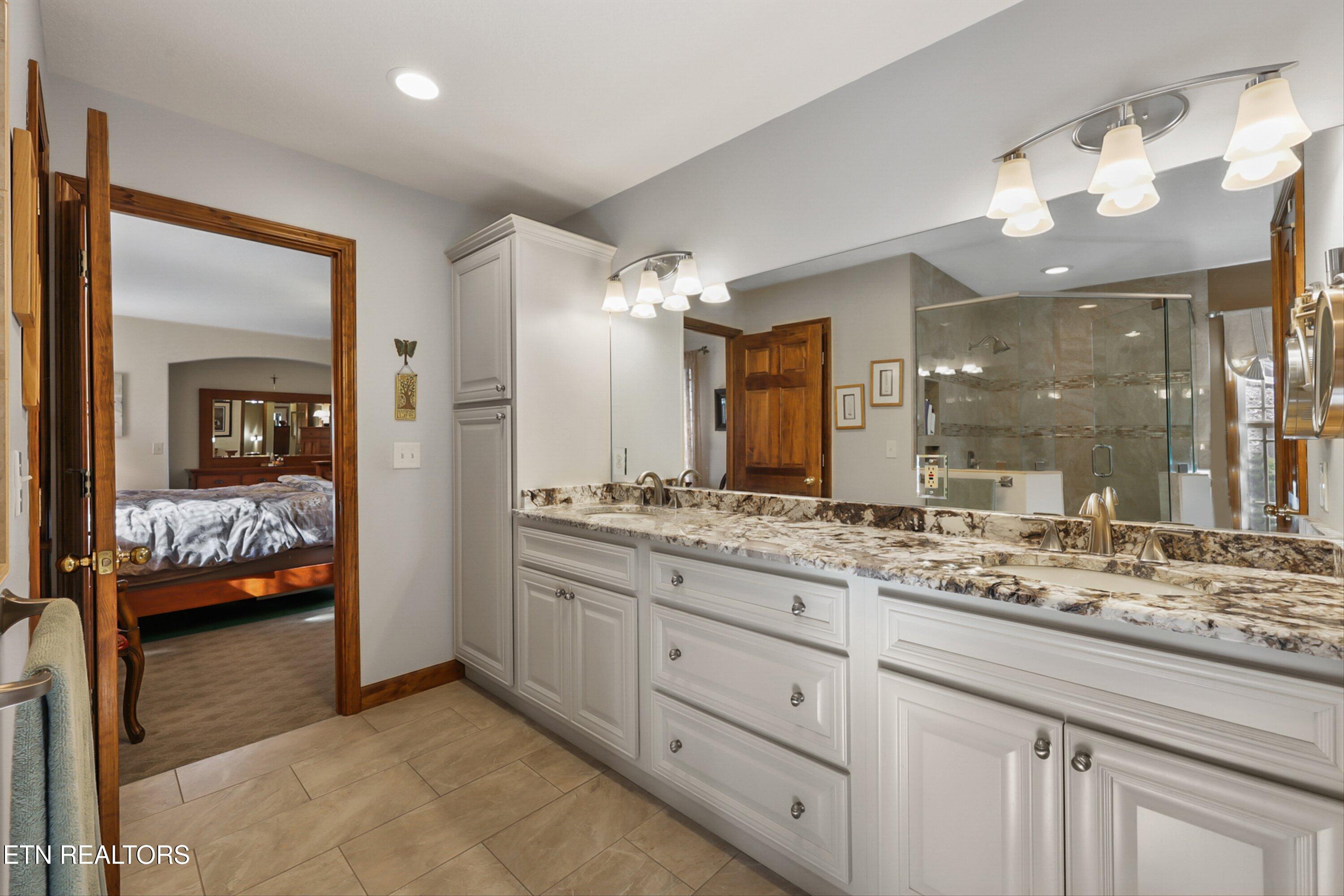 891 Yoakum Hollow Road Jacksboro TN 37757