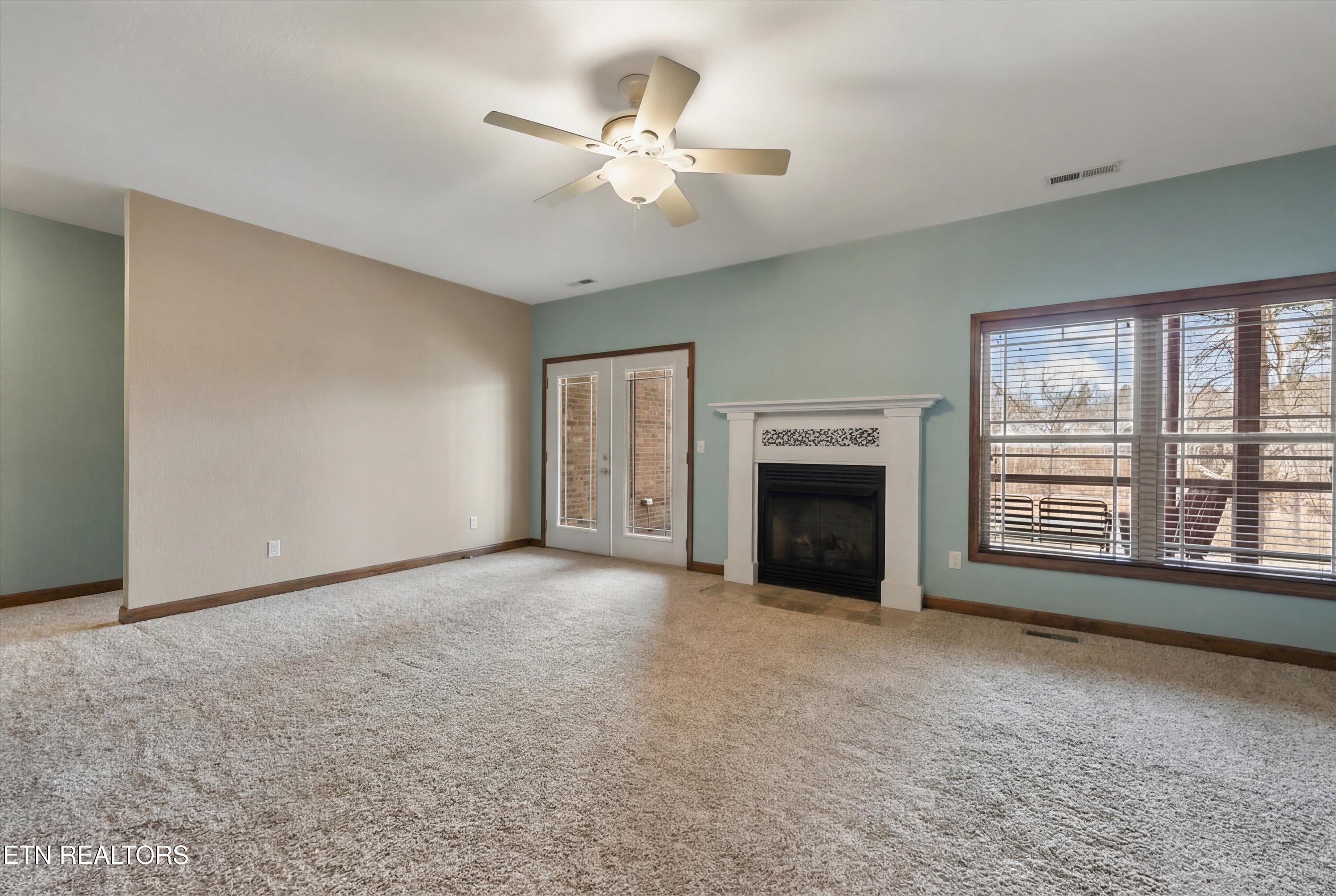 891 Yoakum Hollow Road Jacksboro TN 37757