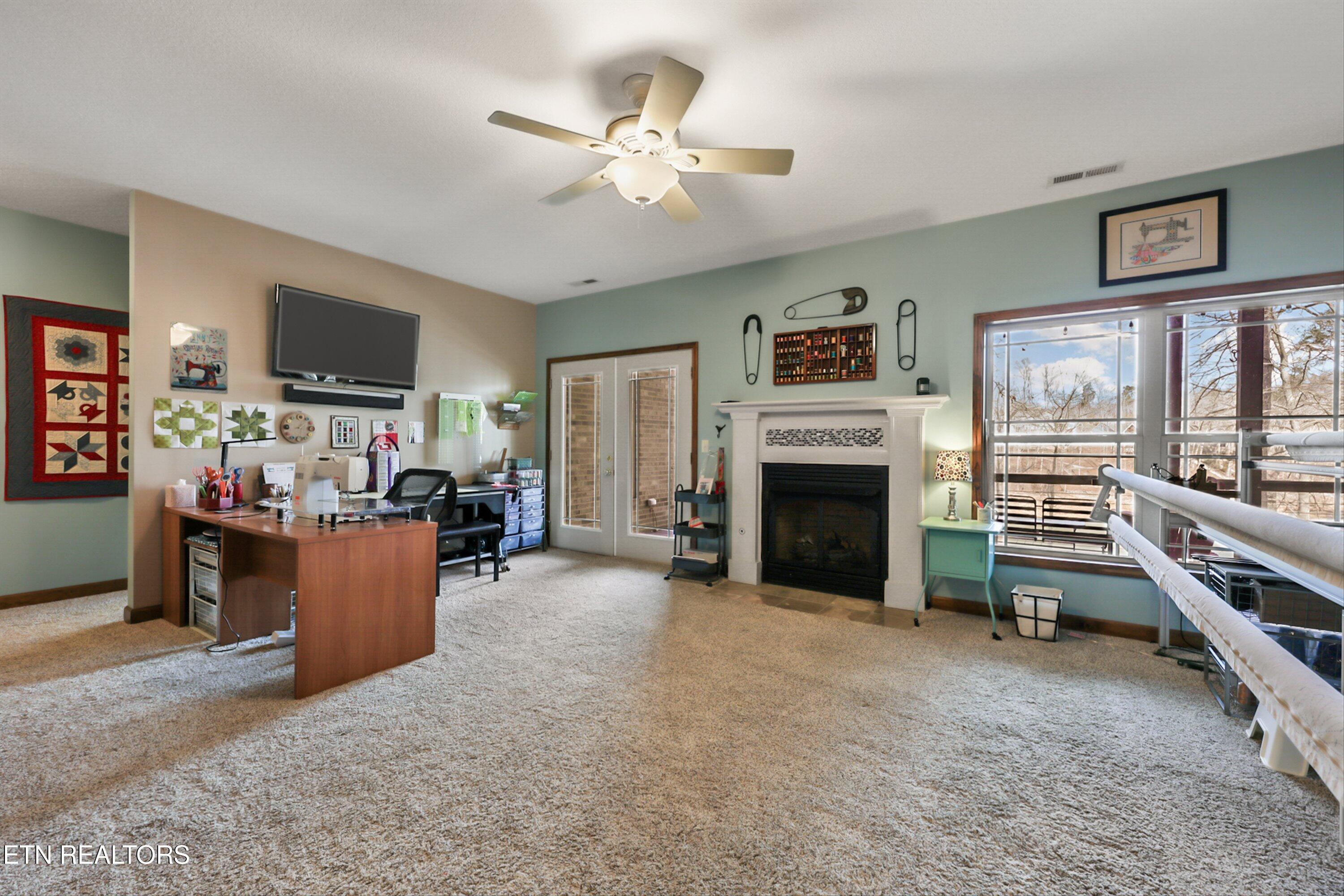 891 Yoakum Hollow Road Jacksboro TN 37757