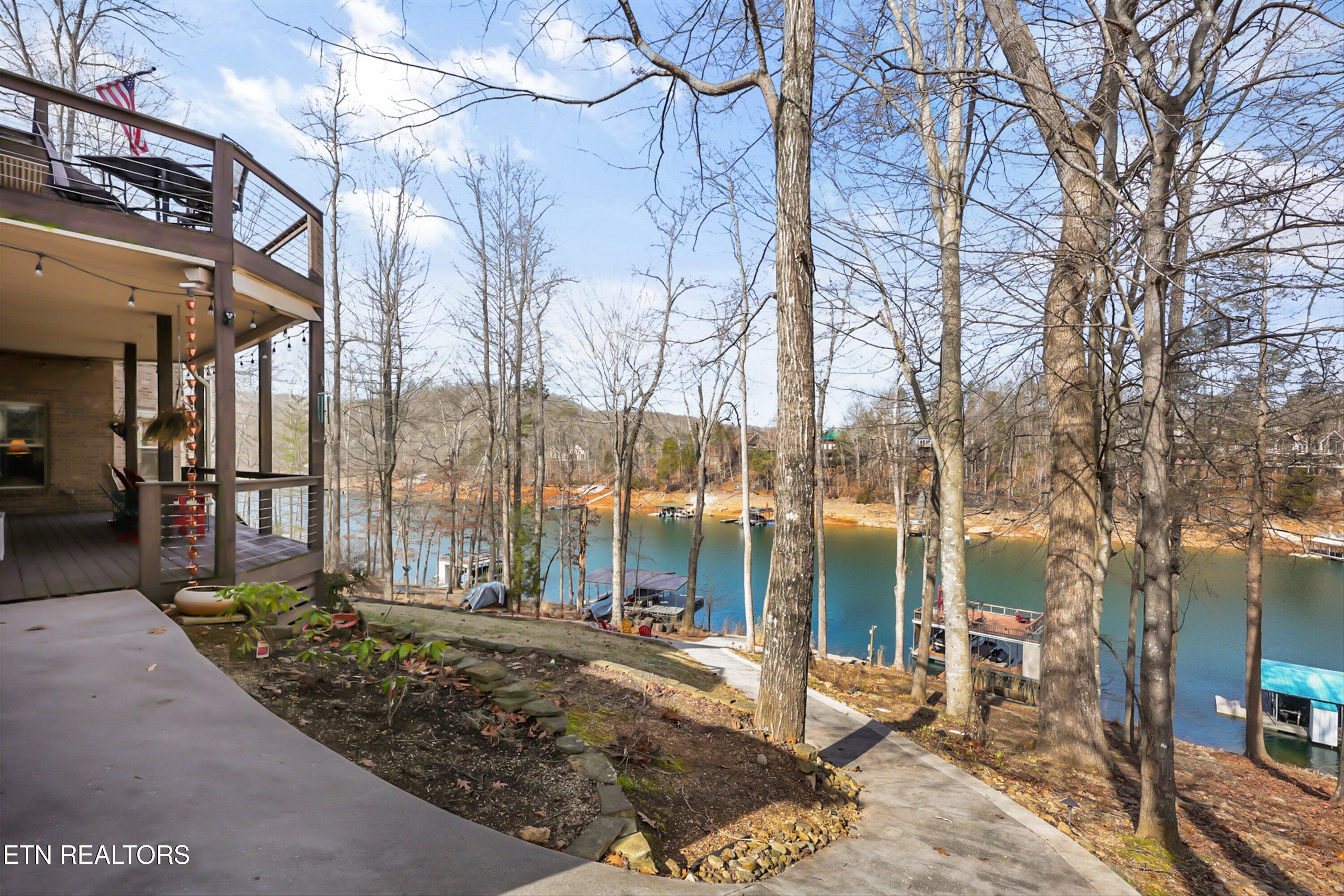 891 Yoakum Hollow Road Jacksboro TN 37757