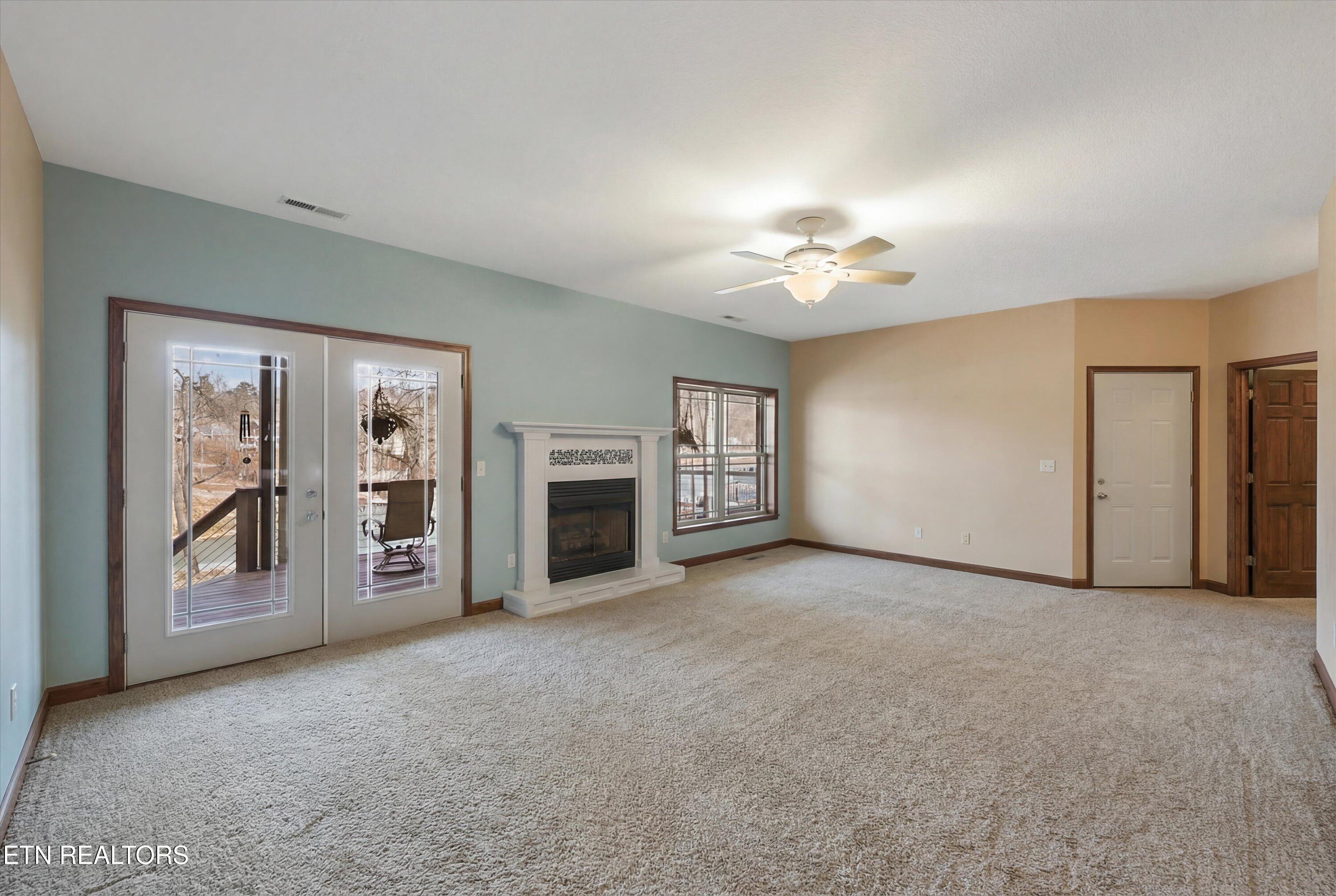 891 Yoakum Hollow Road Jacksboro TN 37757