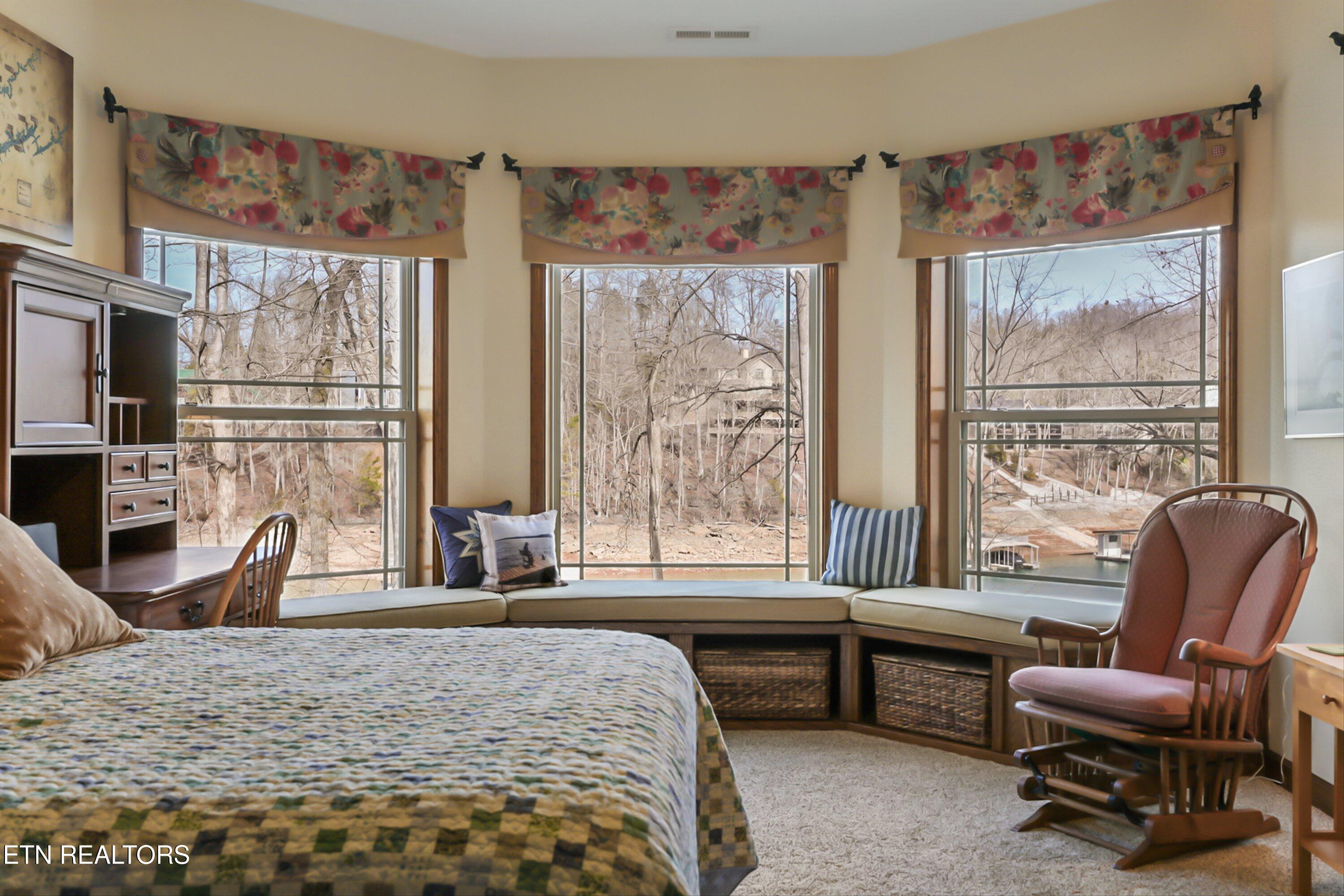 891 Yoakum Hollow Road Jacksboro TN 37757