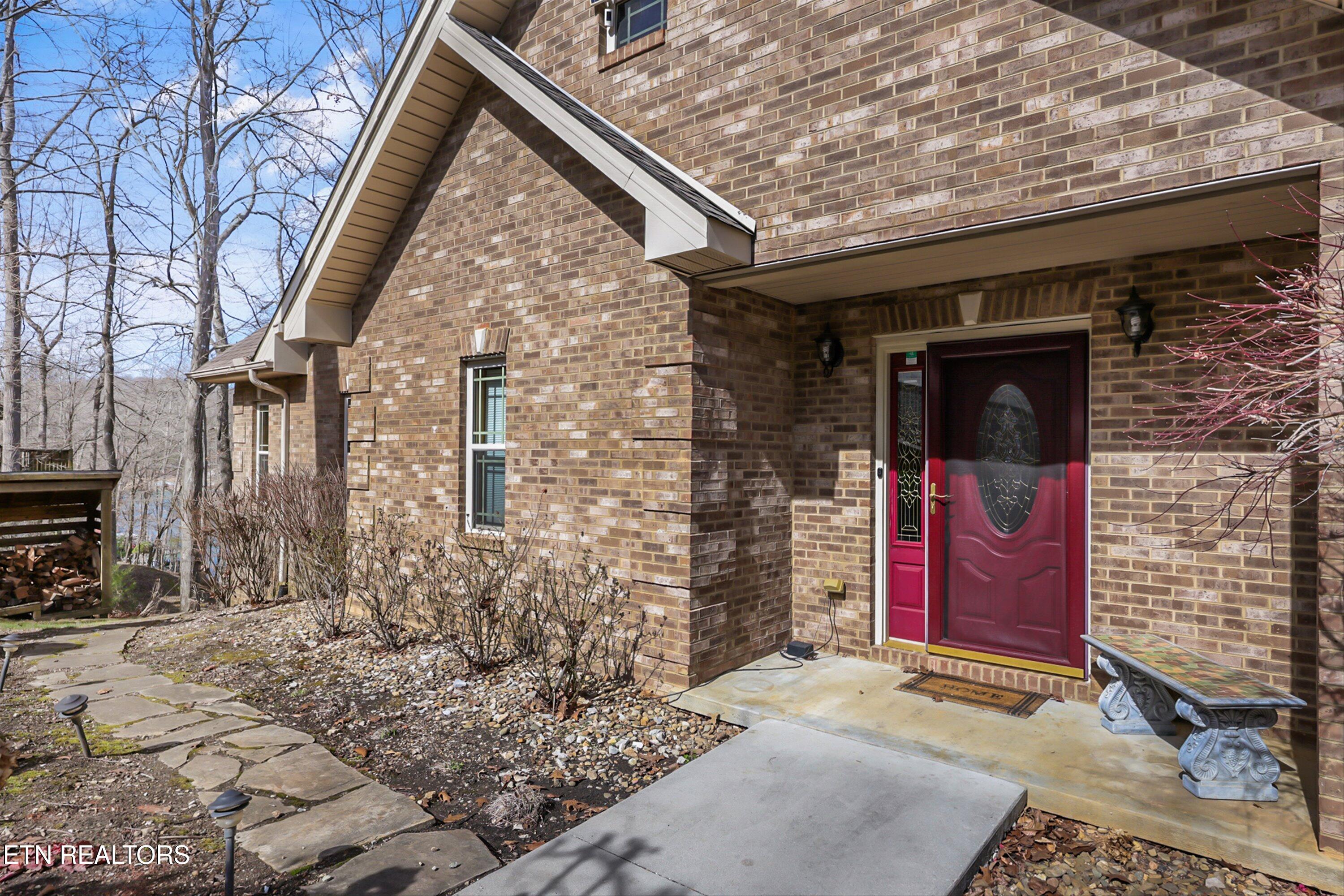 891 Yoakum Hollow Road Jacksboro TN 37757