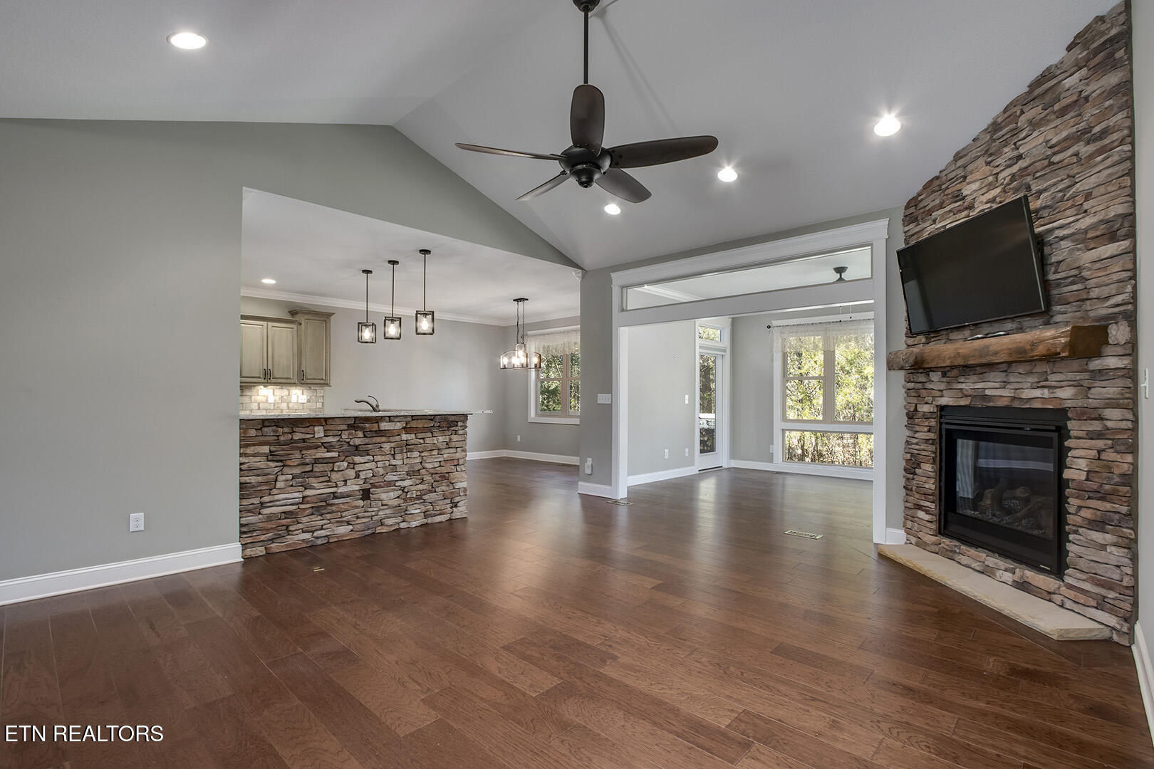 109 Gado Way Loudon TN 37774
