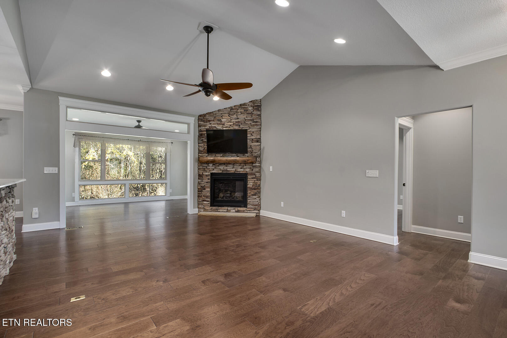 109 Gado Way Loudon TN 37774