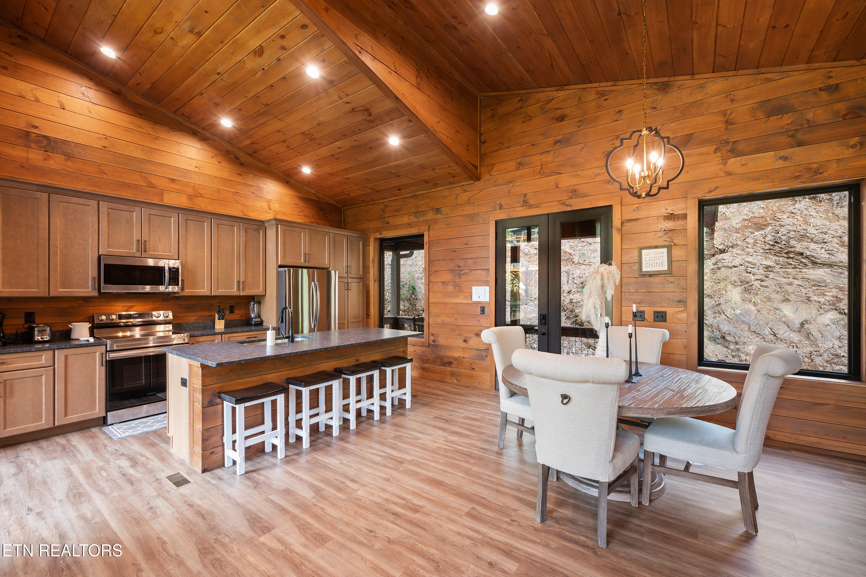 1613 Mitchell Farm Road Sevierville TN 37876