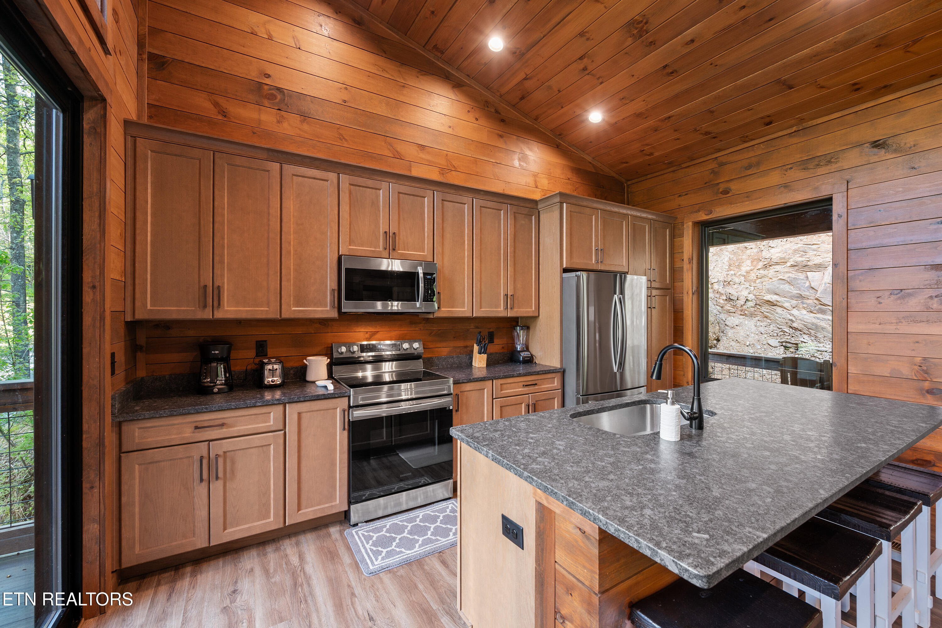 1613 Mitchell Farm Road Sevierville TN 37876
