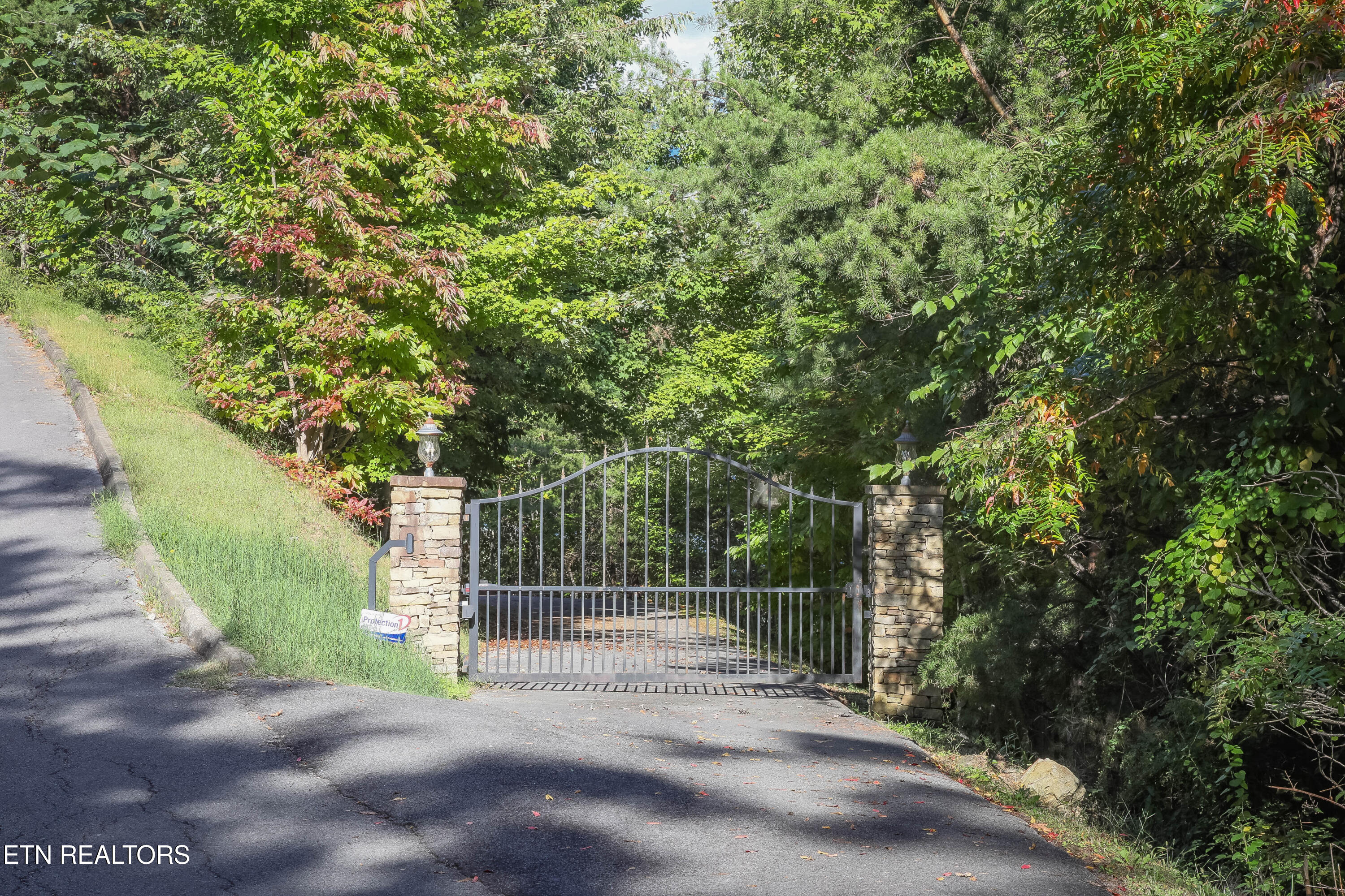 4248 Teaberry Vista Lane Sevierville TN 37862