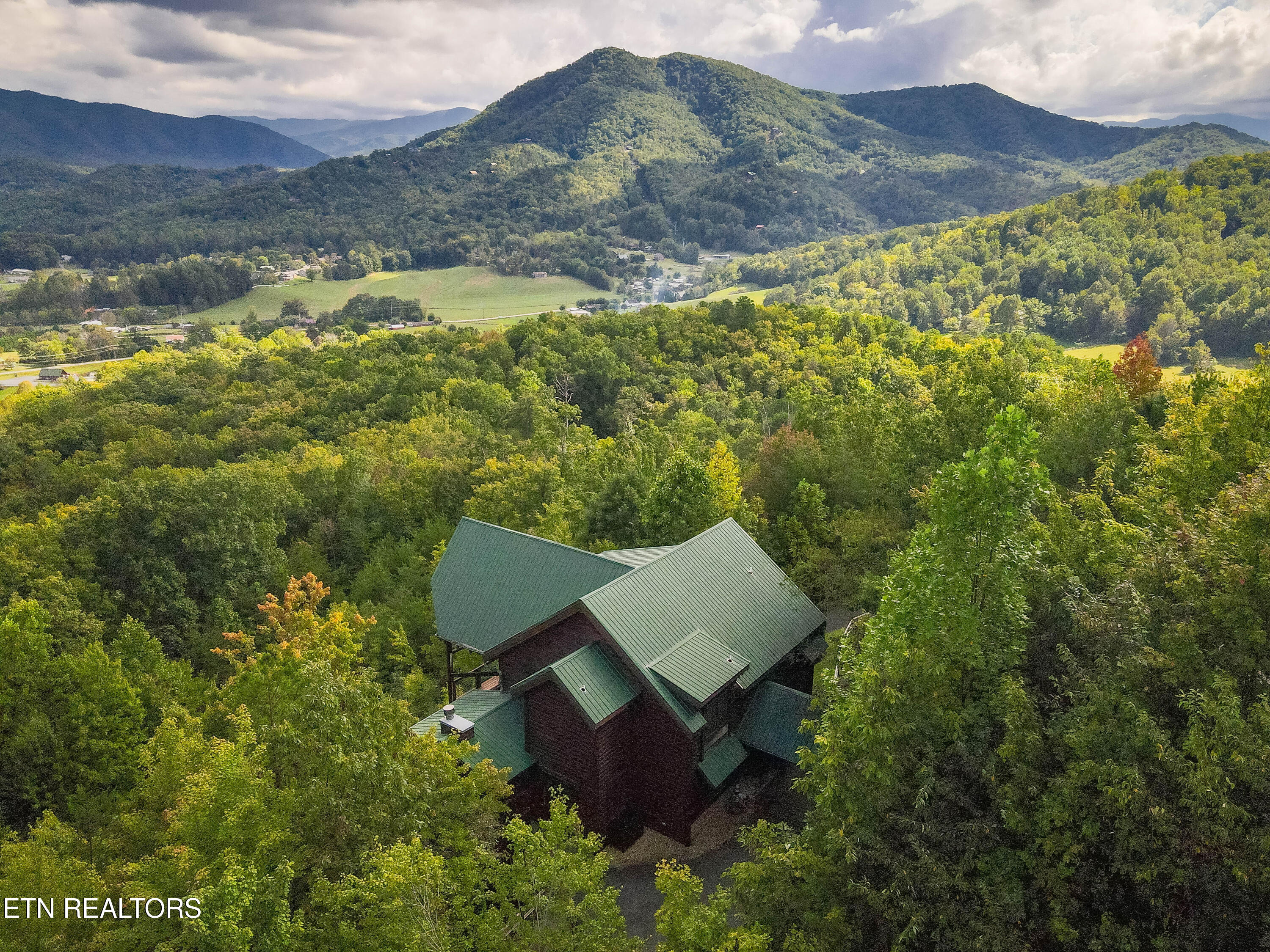 4248 Teaberry Vista Lane Sevierville TN 37862