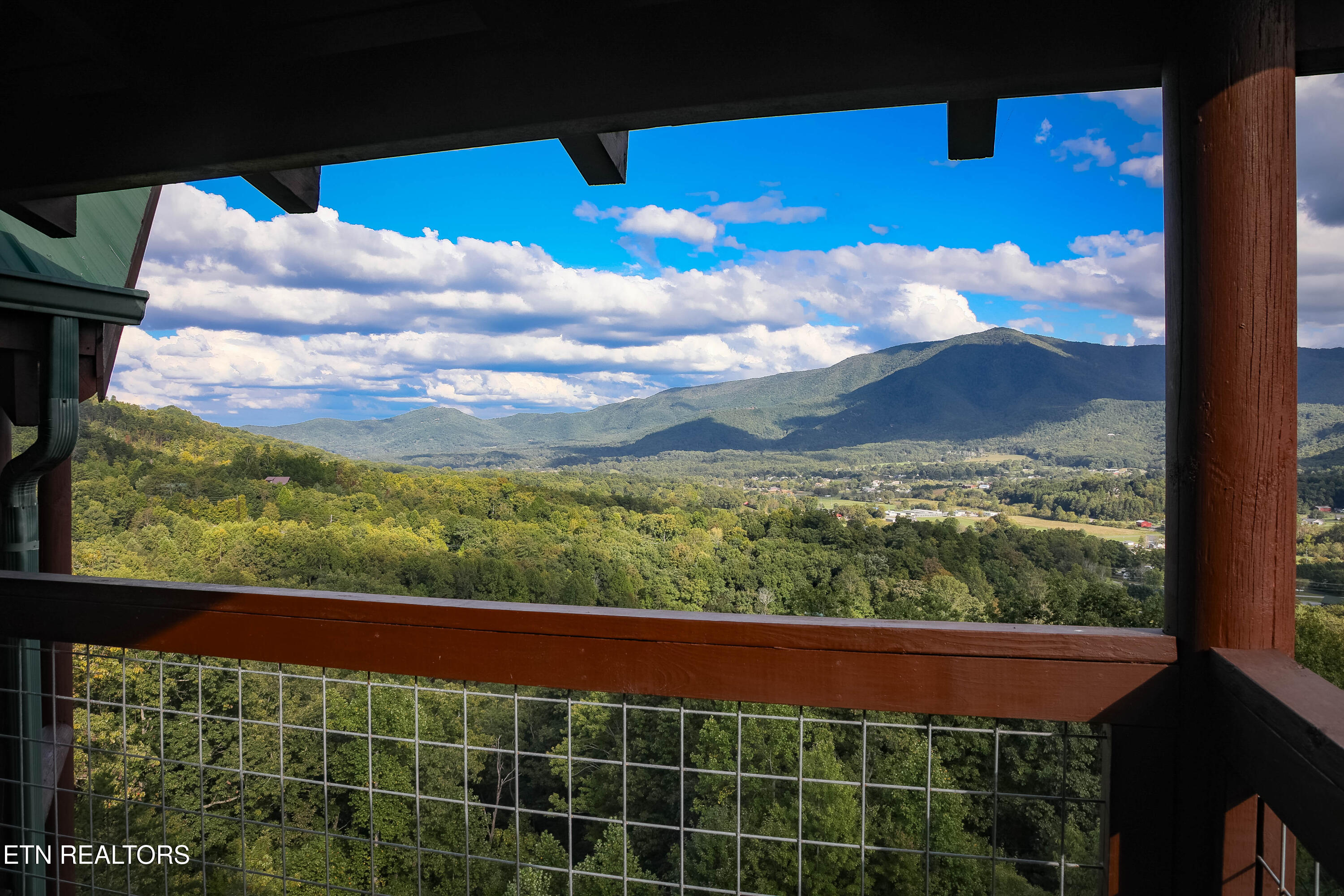 4248 Teaberry Vista Lane Sevierville TN 37862