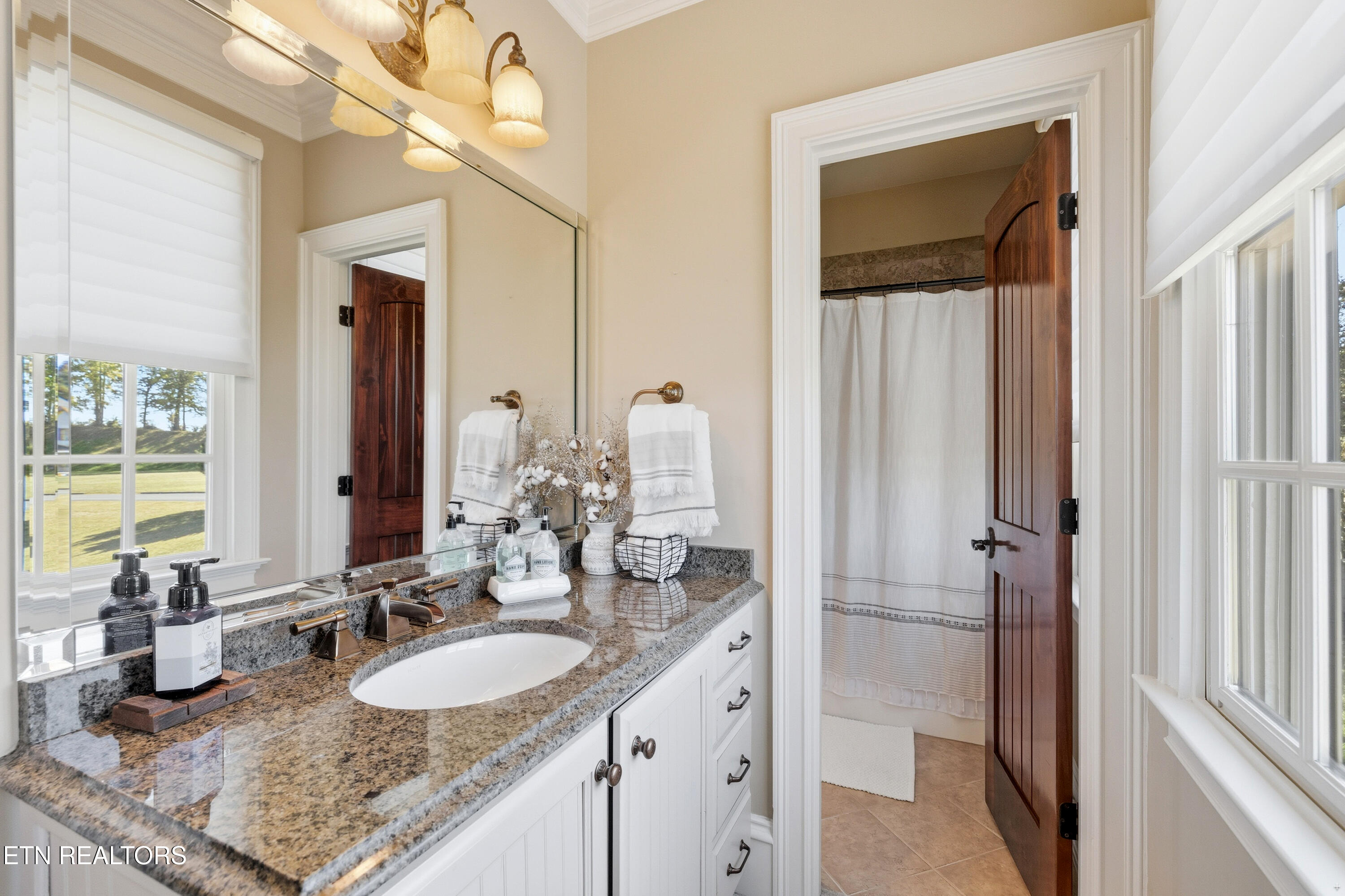 3642 Jackson Pointe Drive Louisville TN 37777