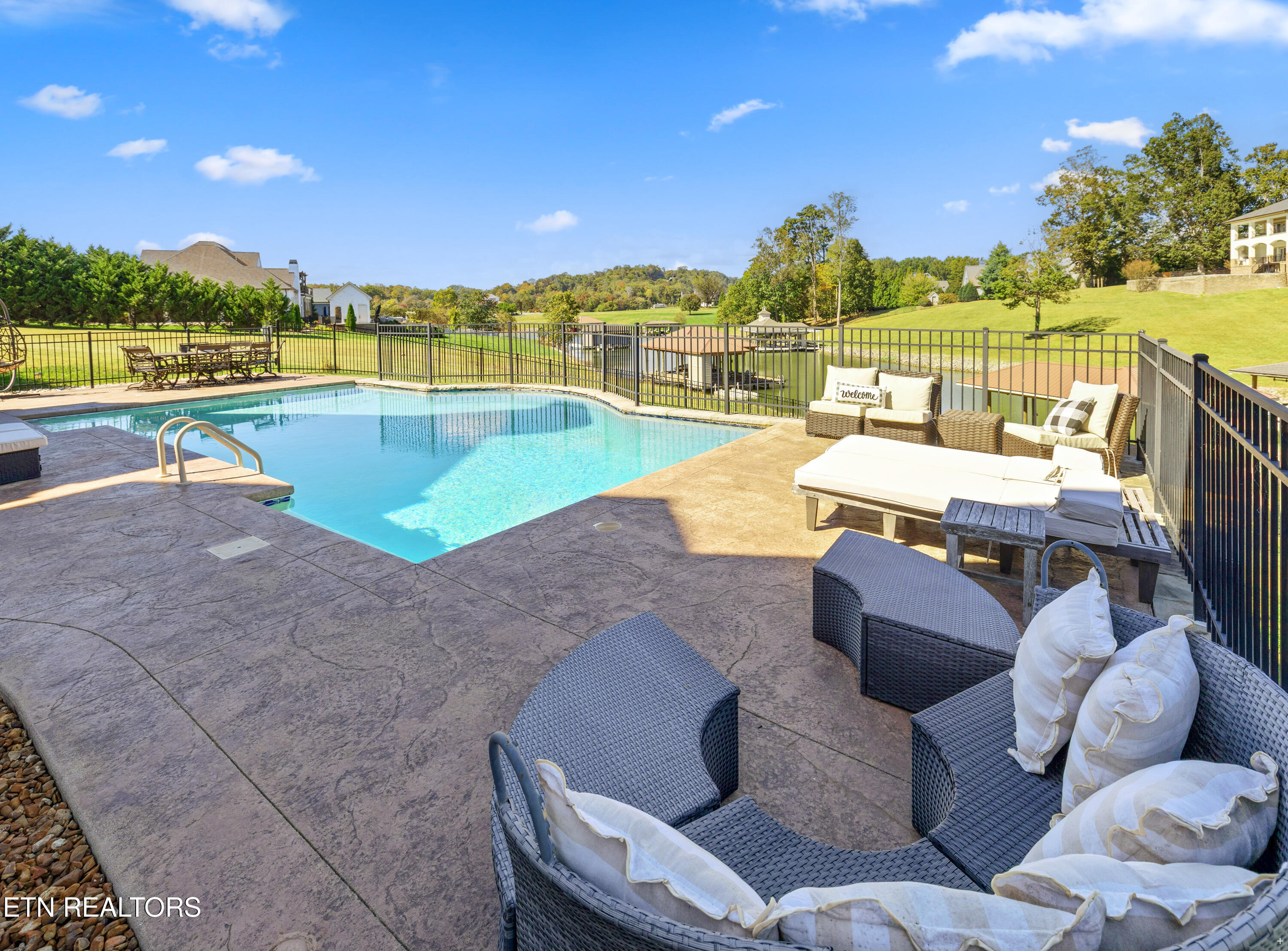 3642 Jackson Pointe Drive Louisville TN 37777