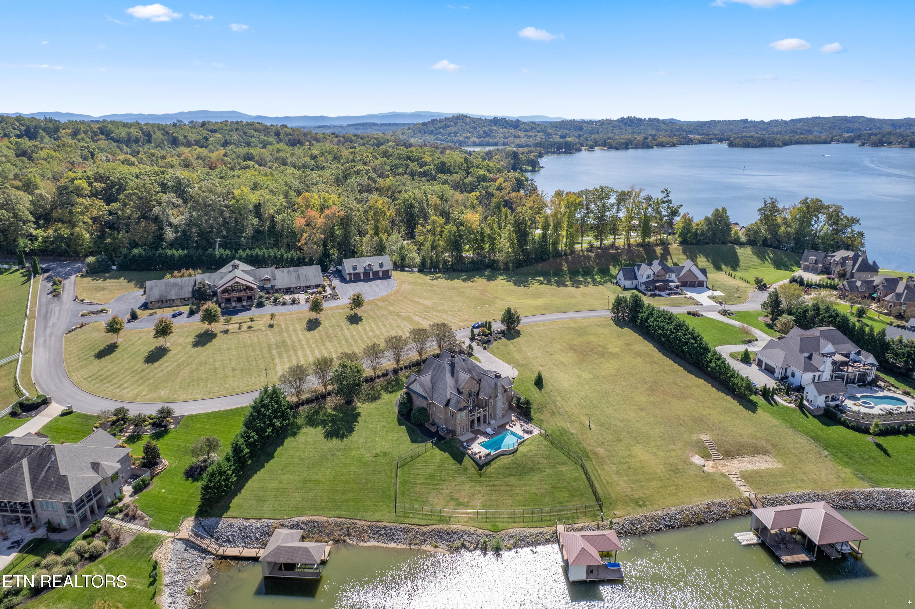 3642 Jackson Pointe Drive Louisville TN 37777