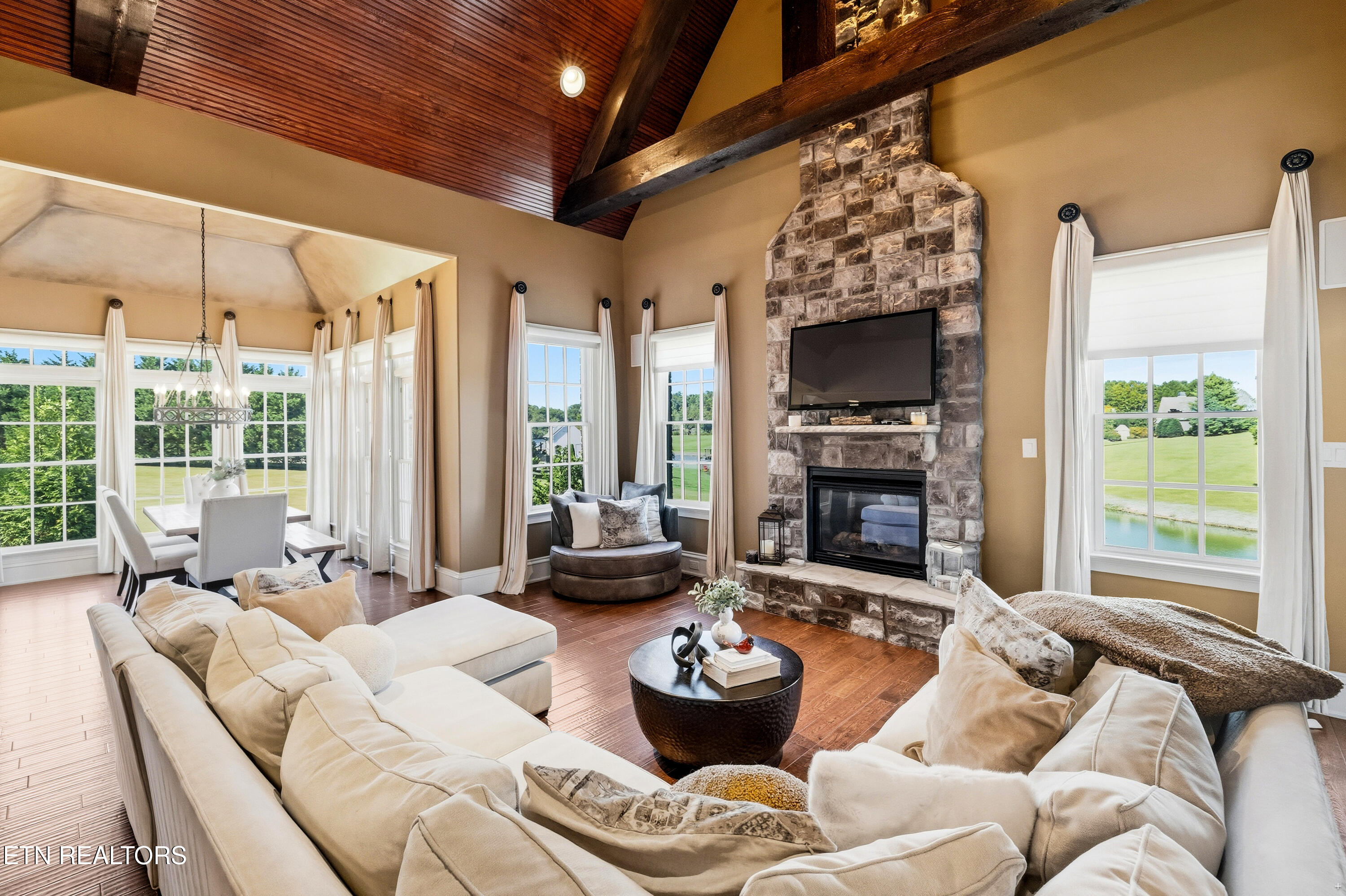3642 Jackson Pointe Drive Louisville TN 37777