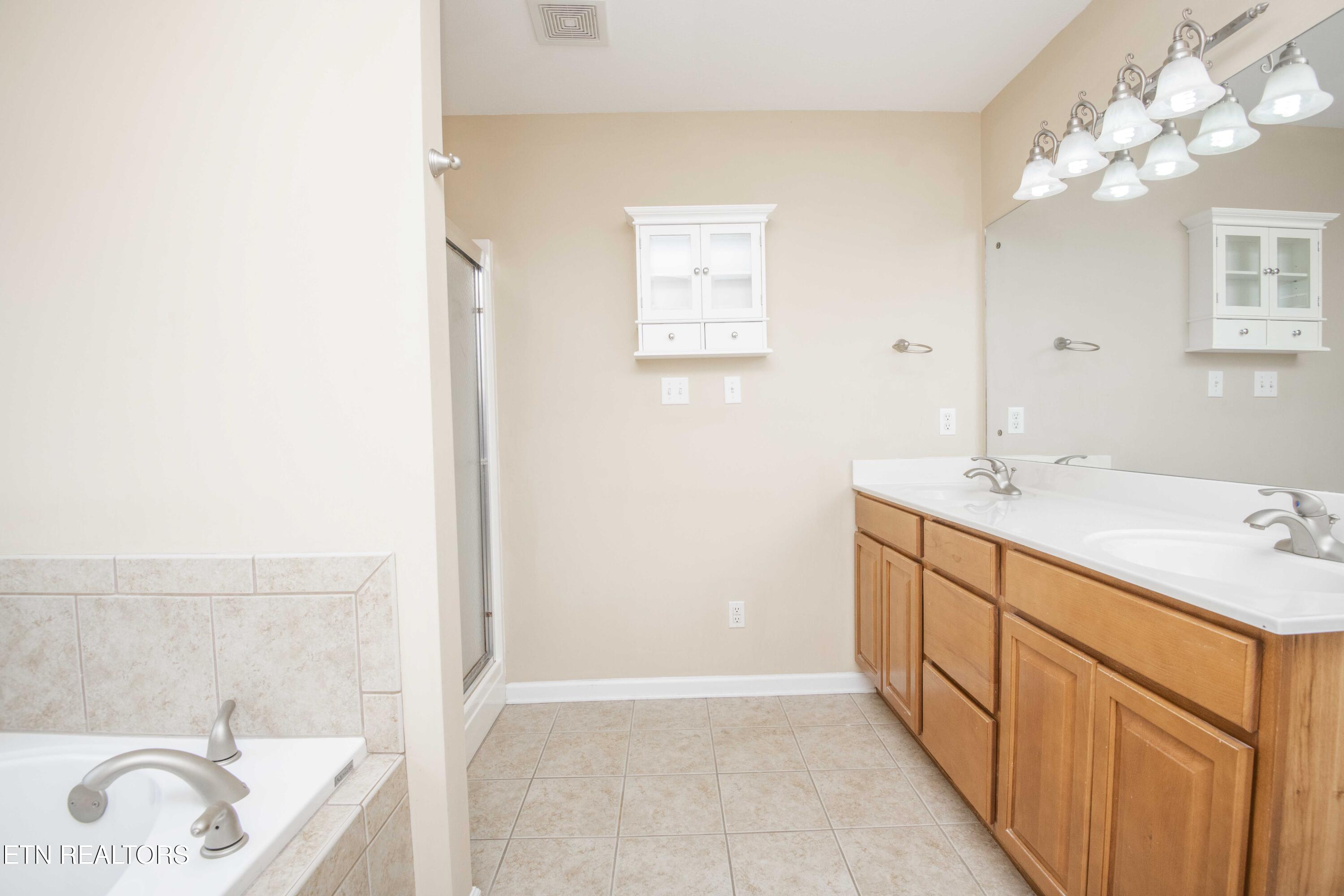 12927 Meadow Pointe Lane Knoxville TN 37934