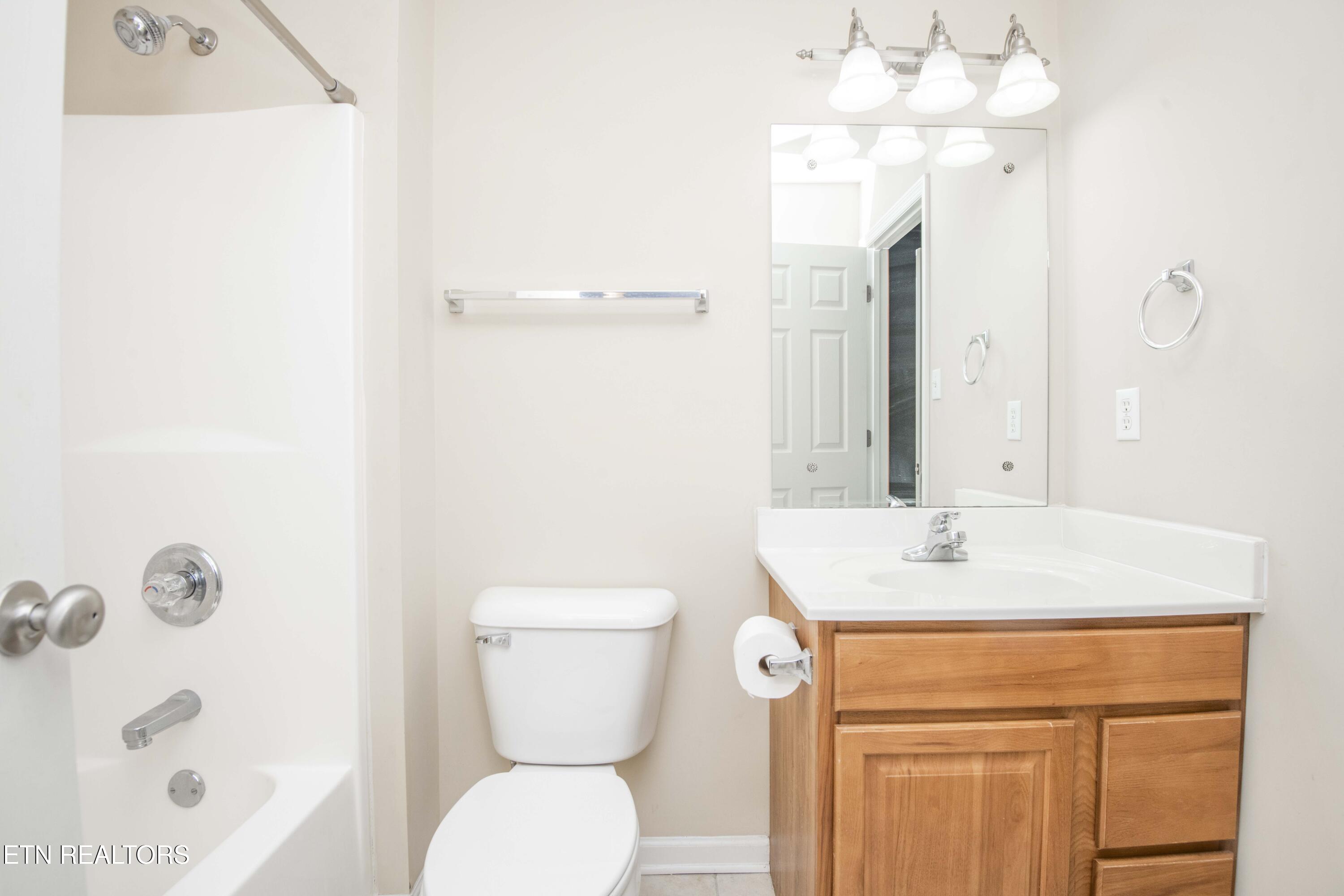 12927 Meadow Pointe Lane Knoxville TN 37934