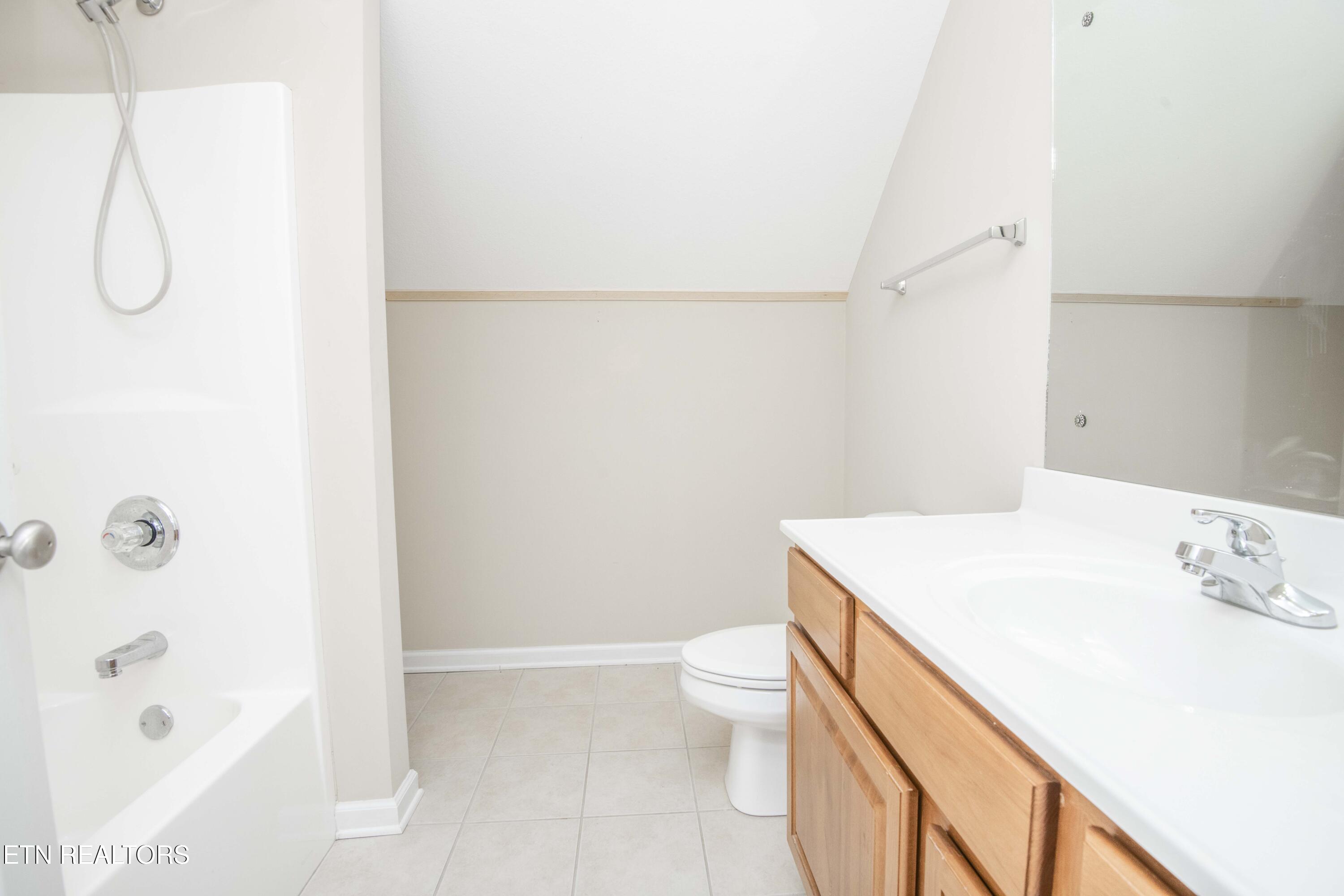 12927 Meadow Pointe Lane Knoxville TN 37934