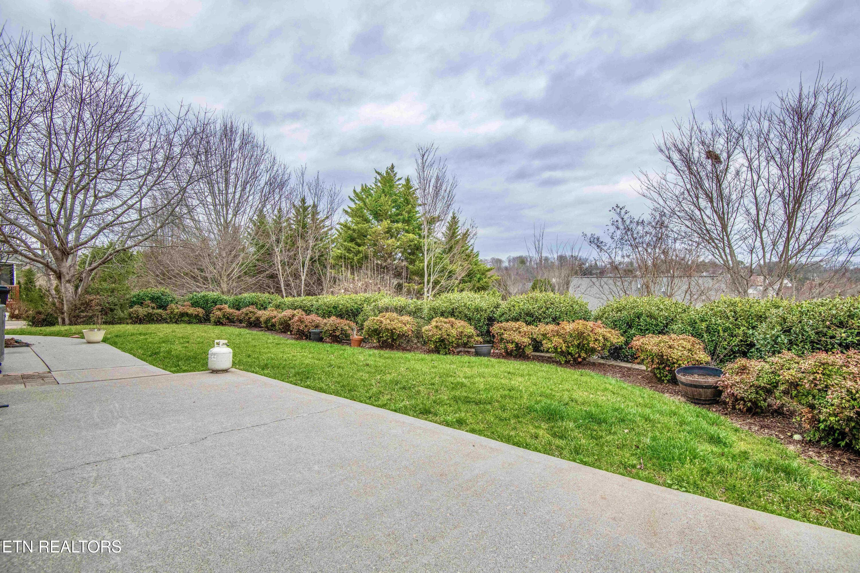 12927 Meadow Pointe Lane Knoxville TN 37934