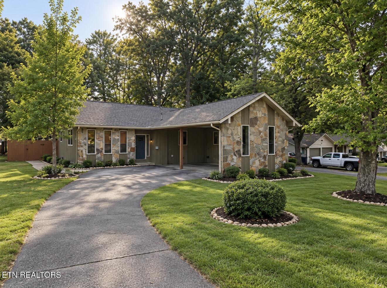 311 Poplar Street Sevierville TN 37862
