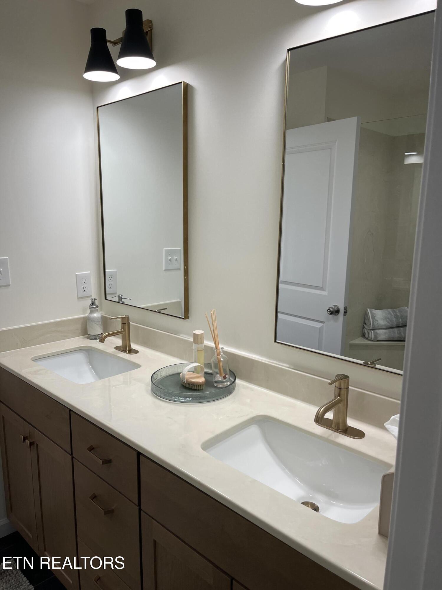 3431 Sparks Scenic Way Knoxville TN 37931