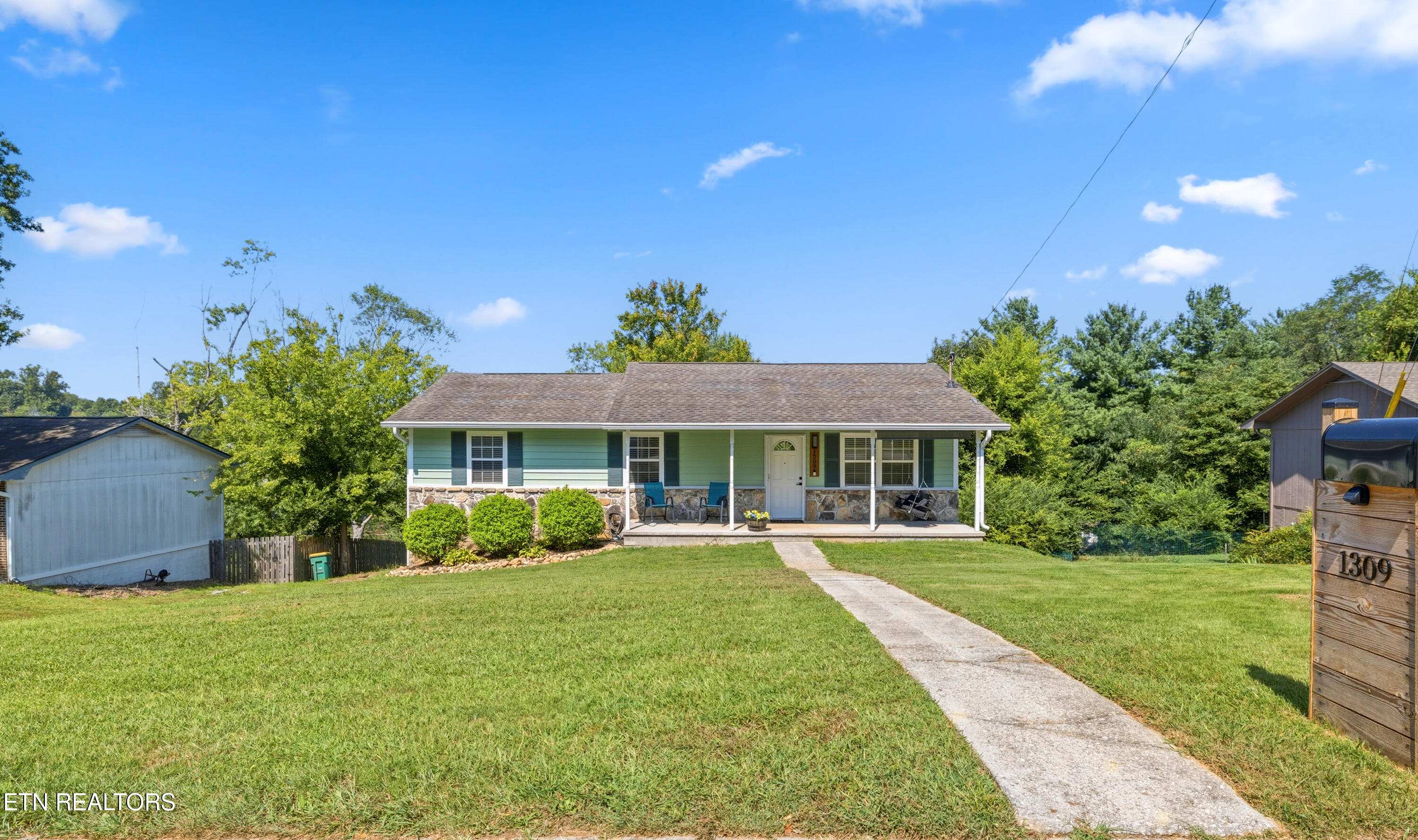 1309 Whittbier Drive Knoxville TN 37932