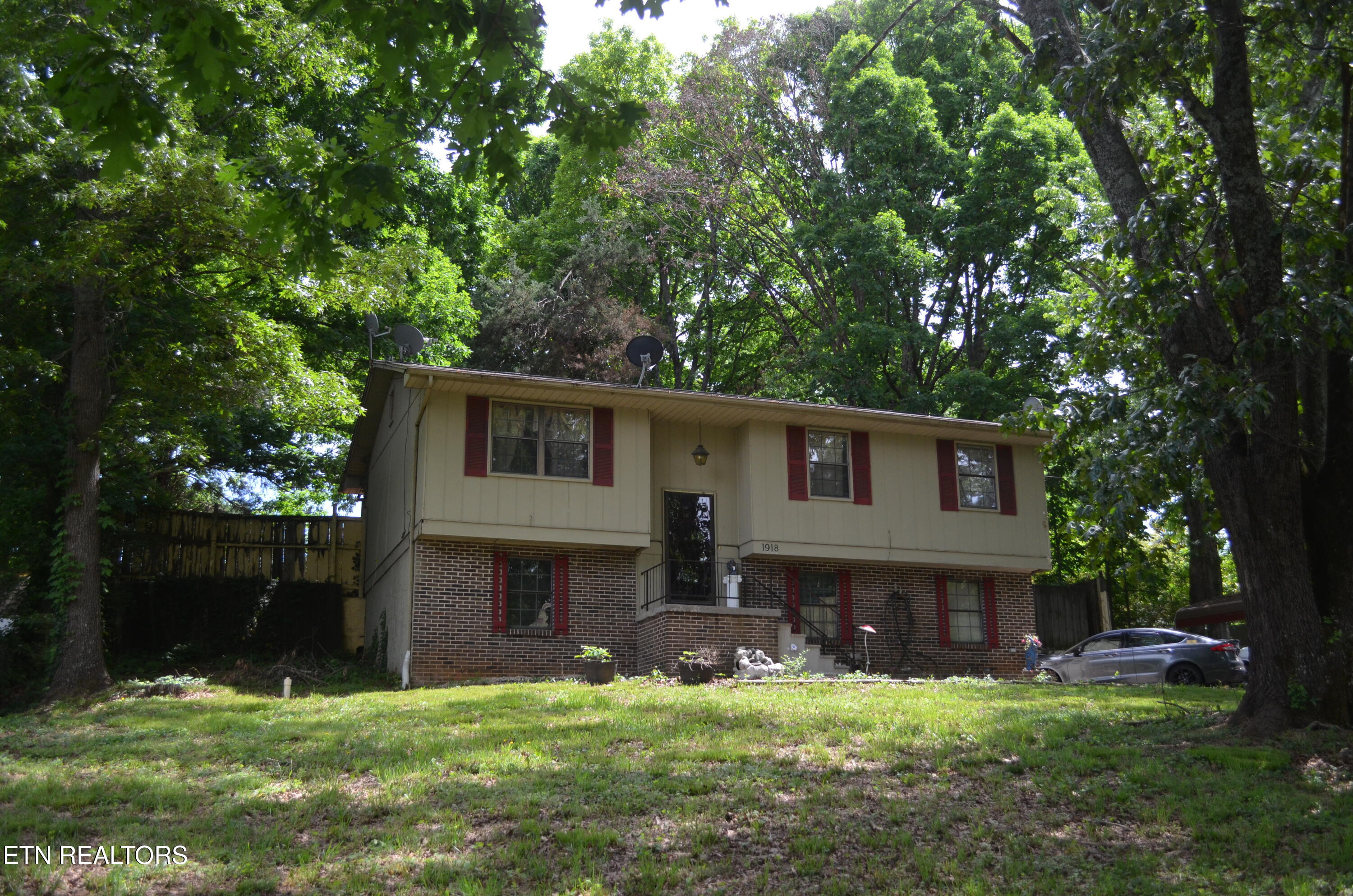 1918 Highland Road Maryville TN 37801