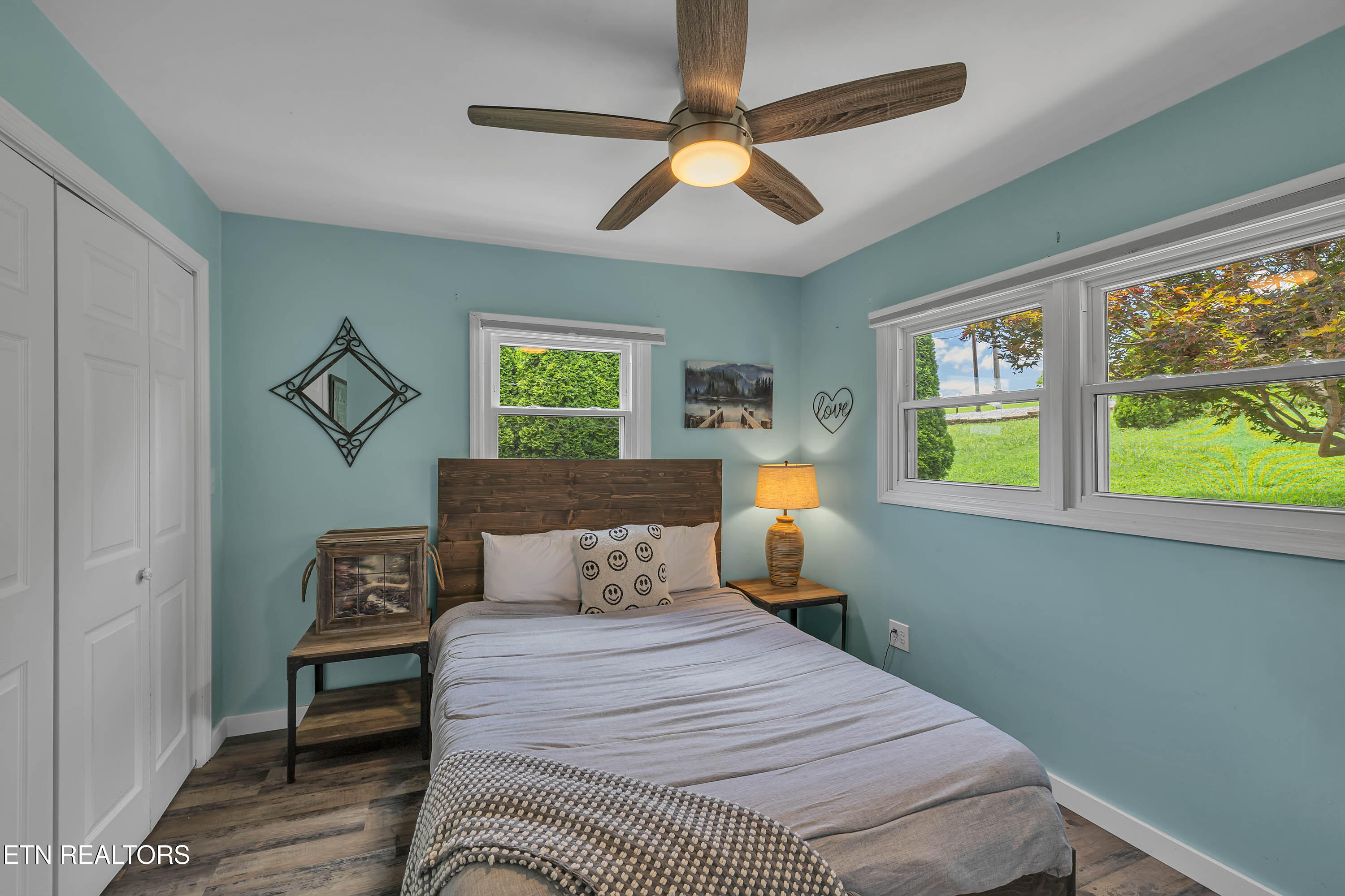 2038 Glenbrook Lane Dandridge TN 37725