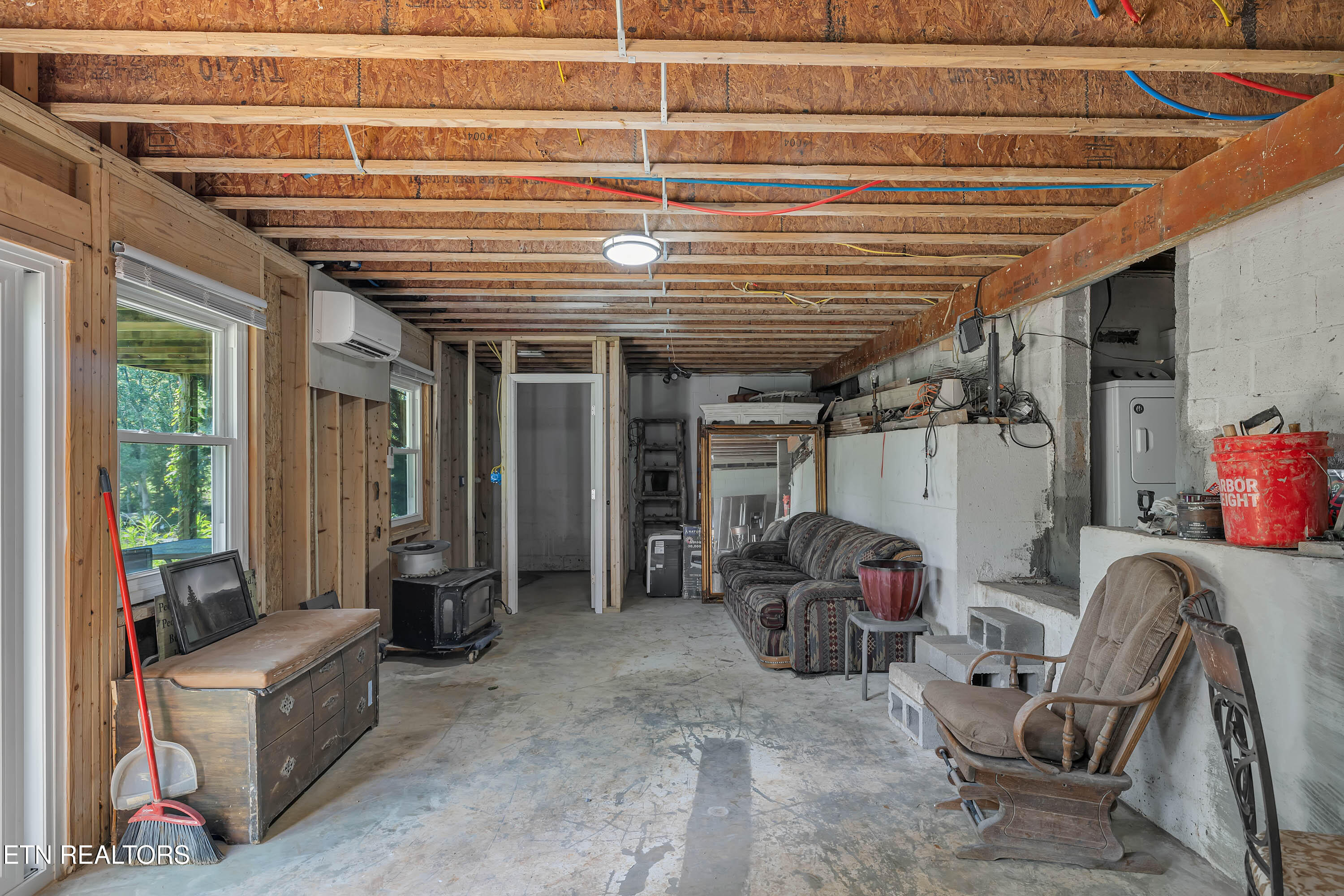 2038 Glenbrook Lane Dandridge TN 37725