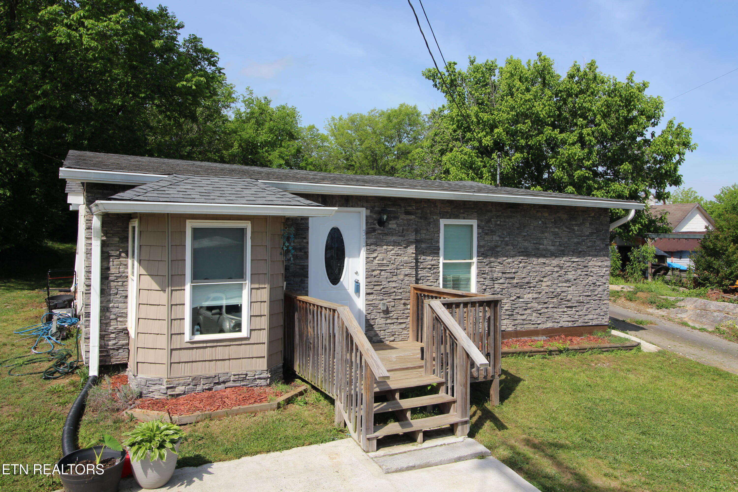 311 Bussell Ferry Road Lenoir City TN 37771