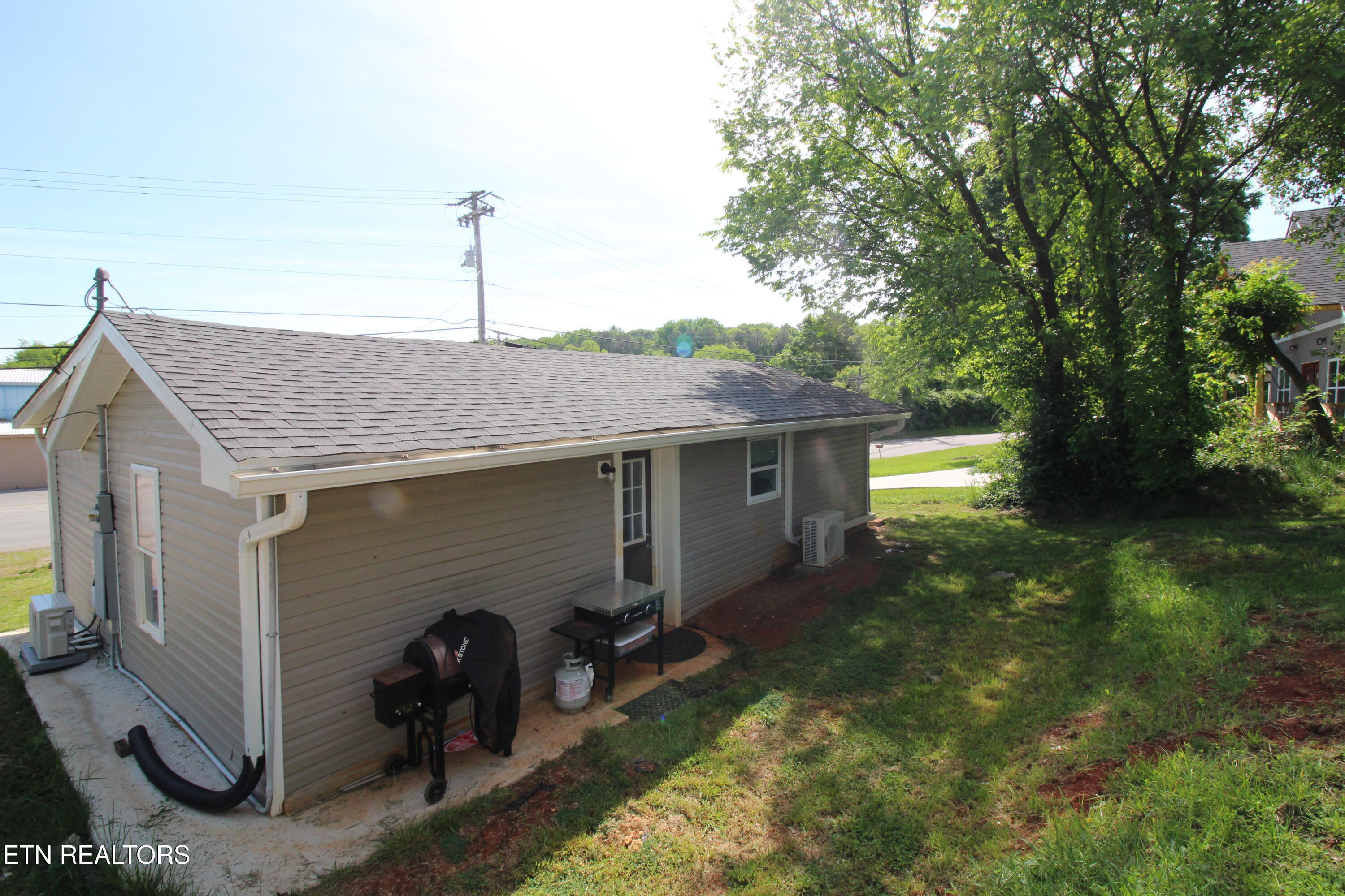 311 Bussell Ferry Road Lenoir City TN 37771