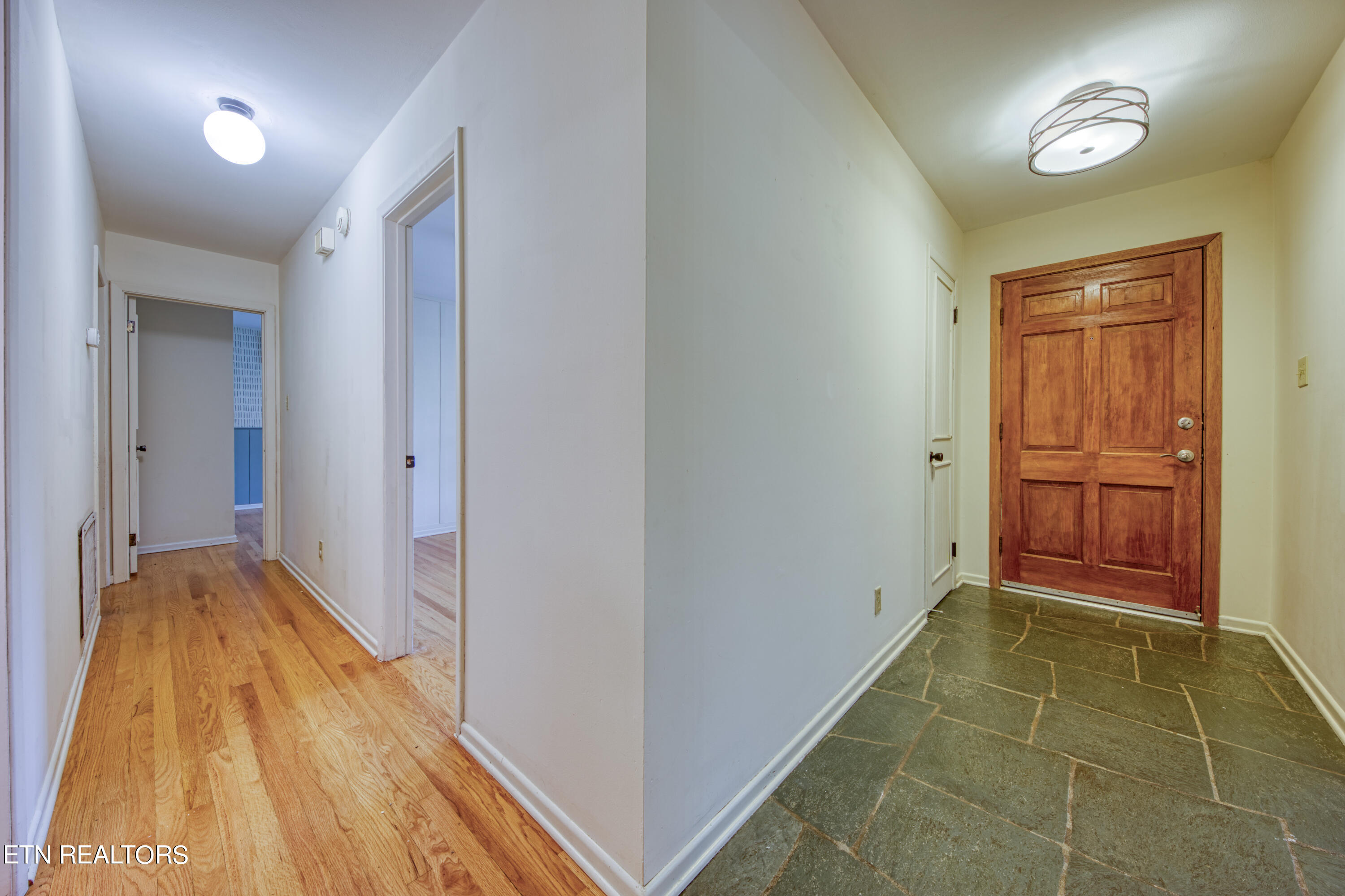 8712 NW Longmeade Drive Knoxville TN 37923