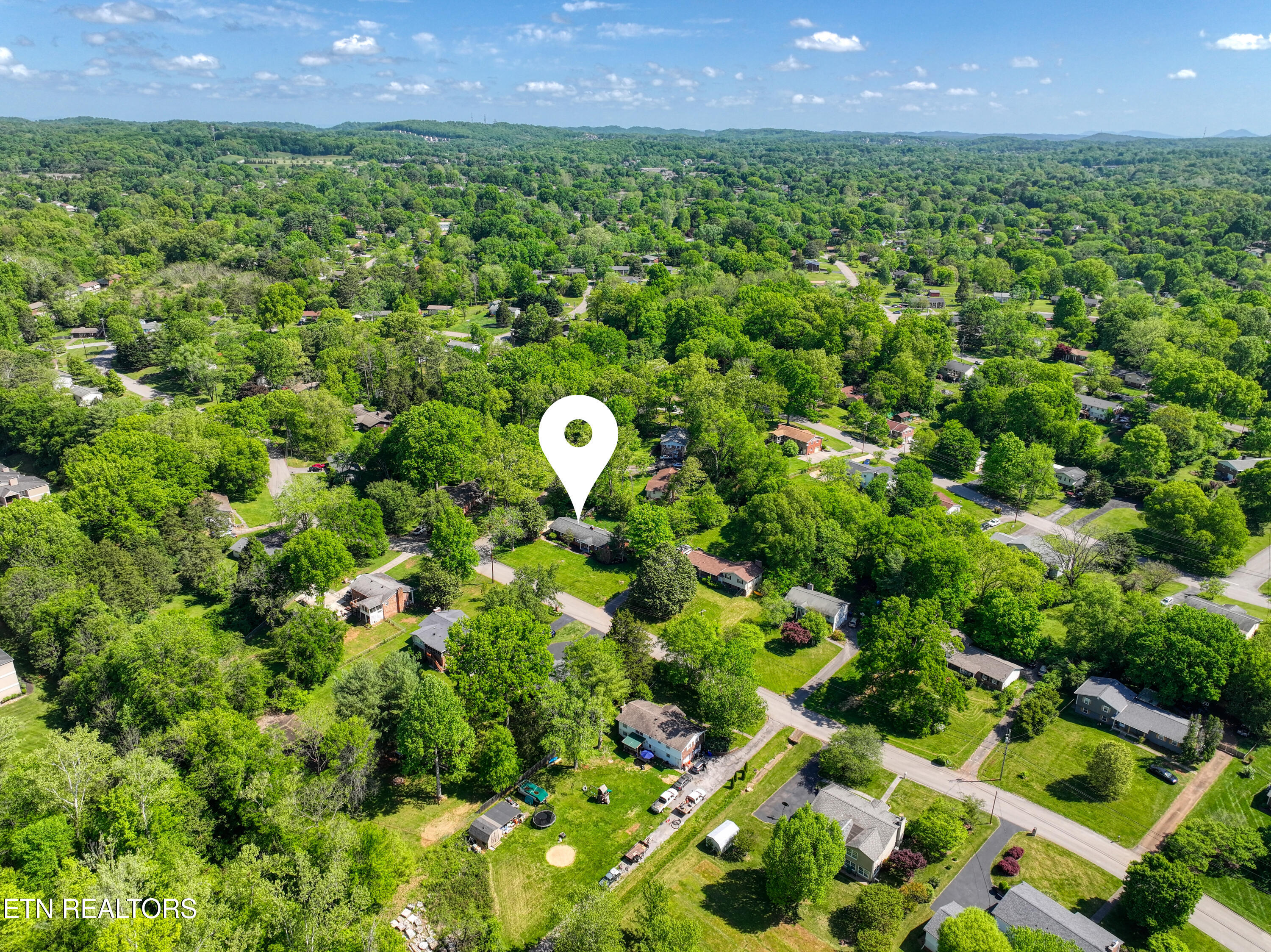 8712 NW Longmeade Drive Knoxville TN 37923