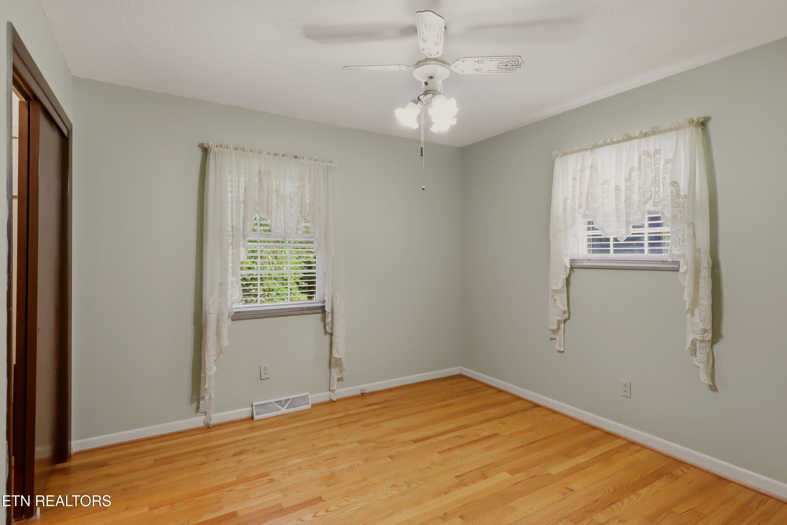 1812 E Alpine Drive Maryville TN 37804