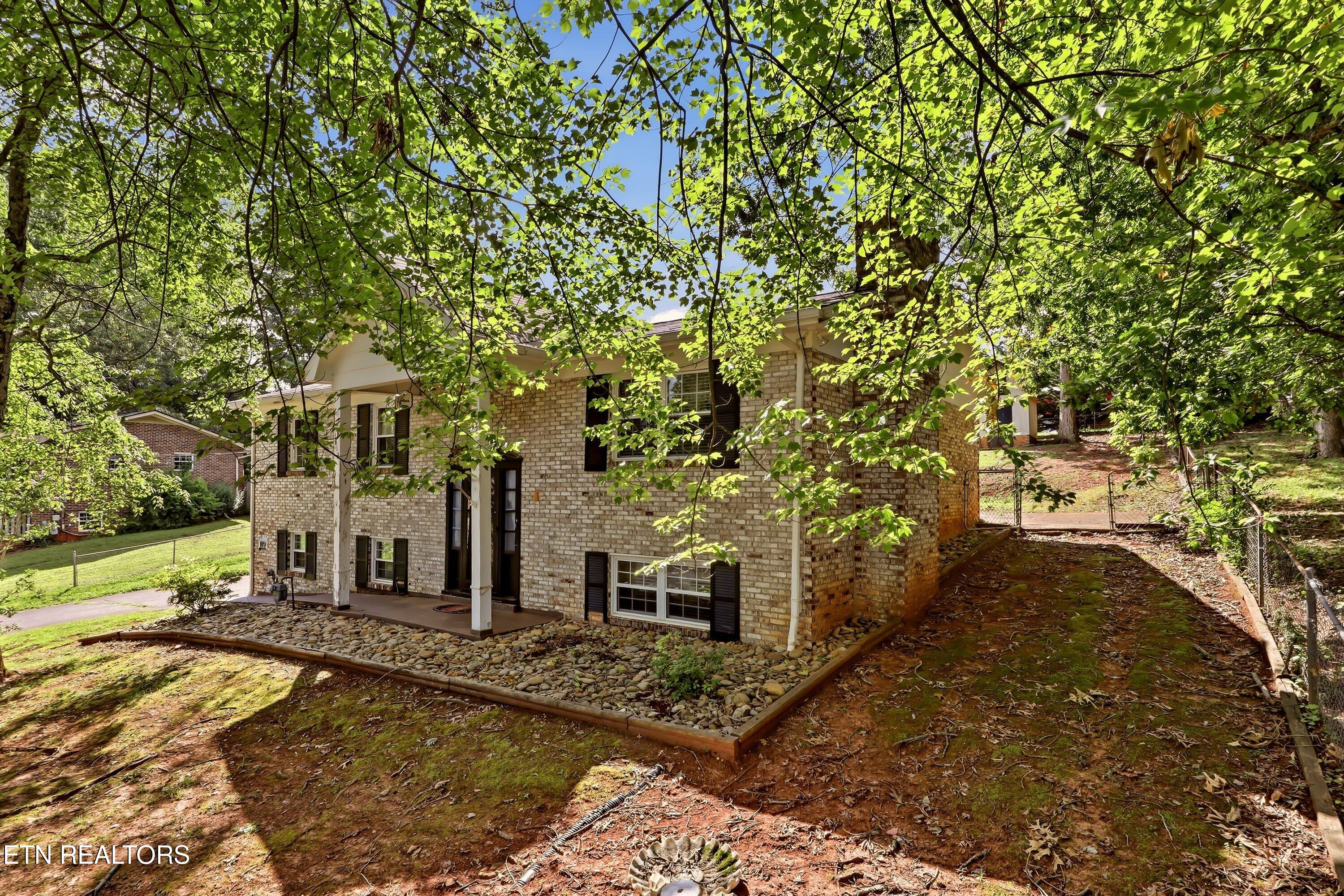 1812 E Alpine Drive Maryville TN 37804