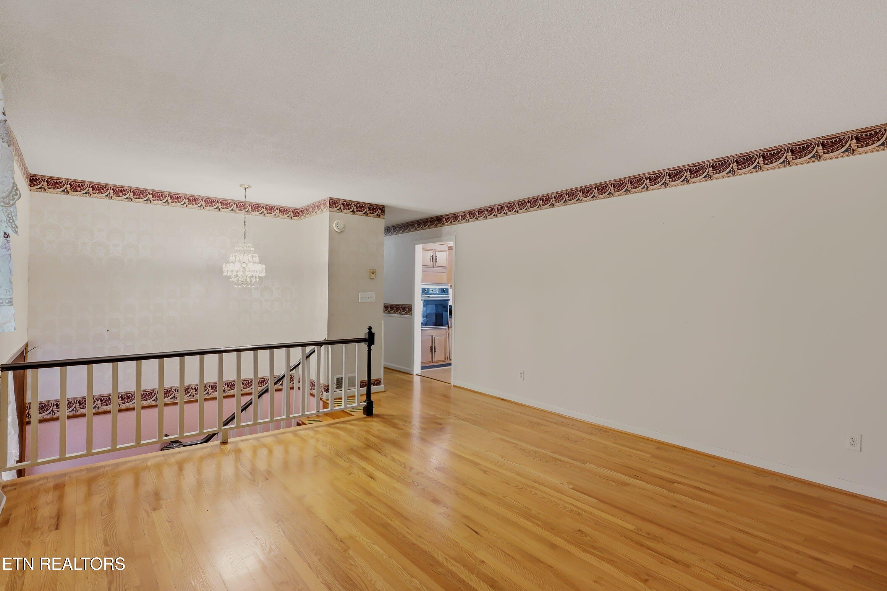 1812 E Alpine Drive Maryville TN 37804