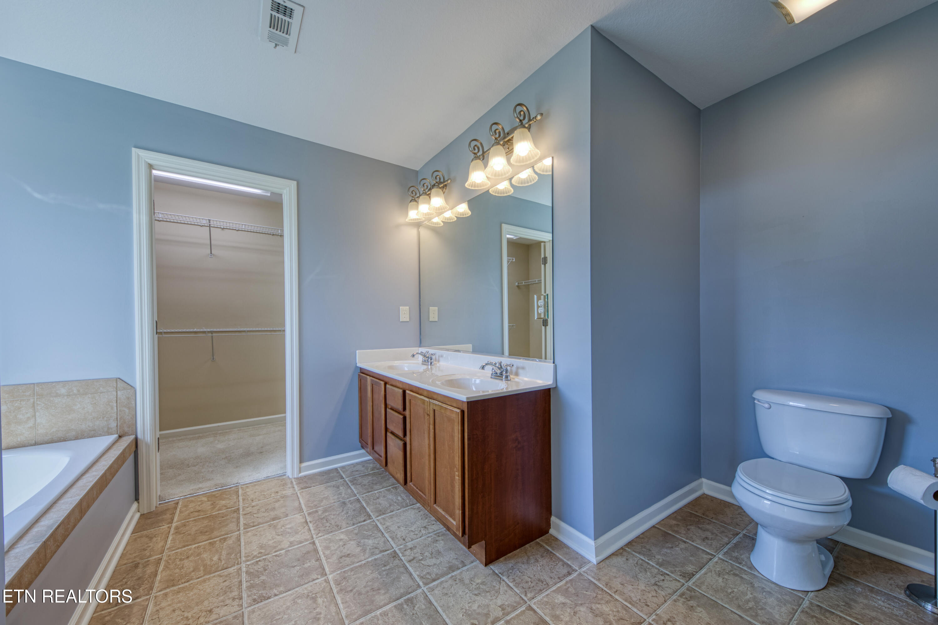 11608 Grove Hill Lane Knoxville TN 37932