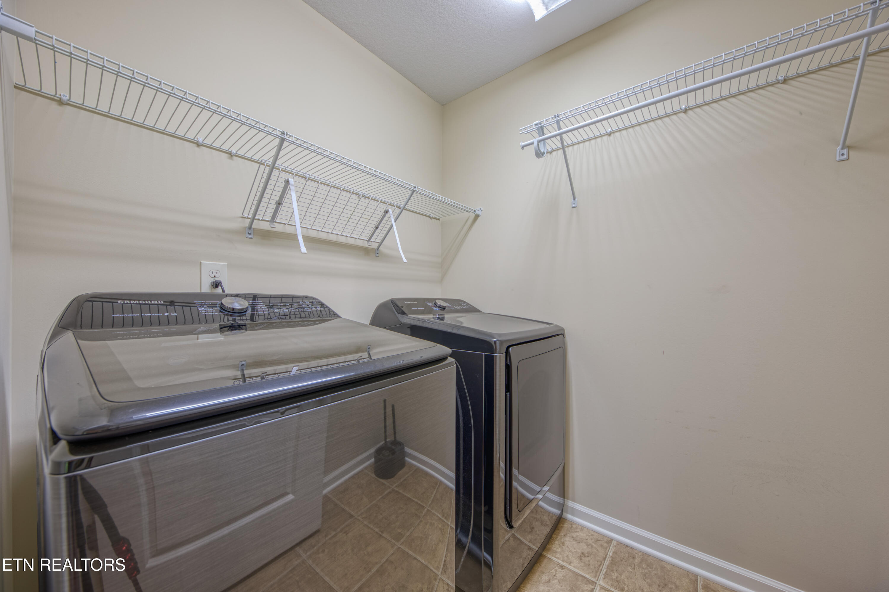 11608 Grove Hill Lane Knoxville TN 37932