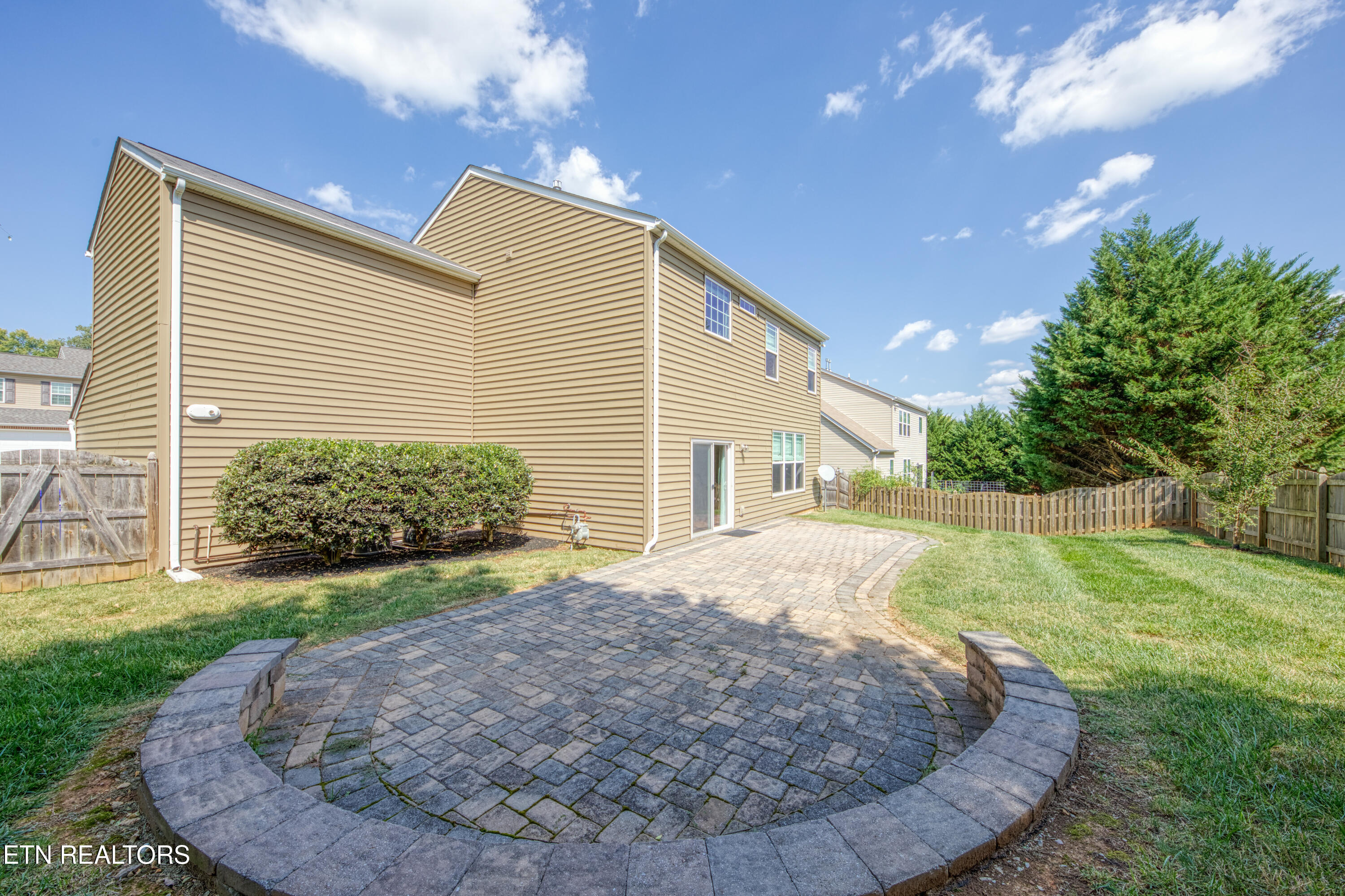 11608 Grove Hill Lane Knoxville TN 37932