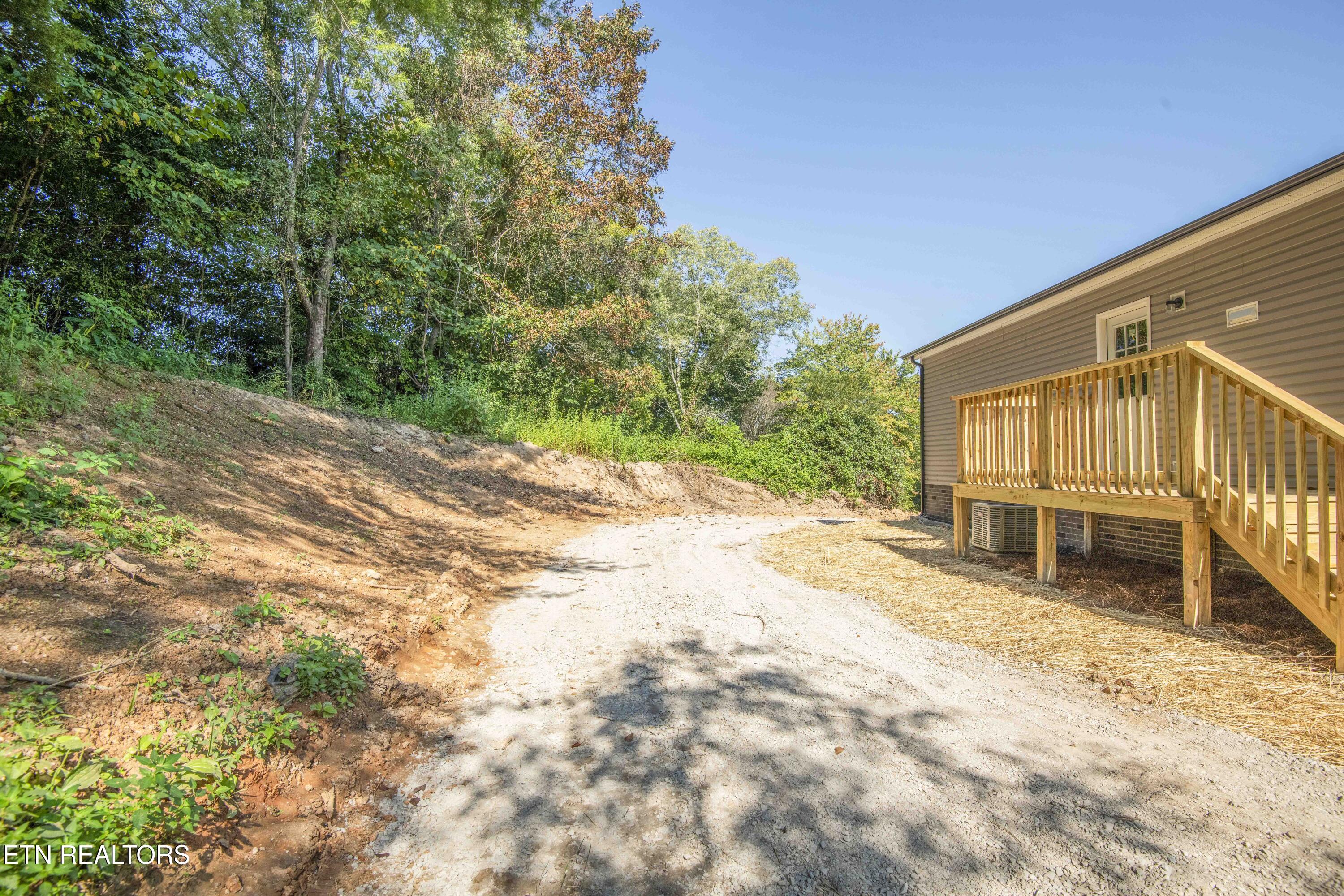 239 Honey Drive New Tazewell TN 37825