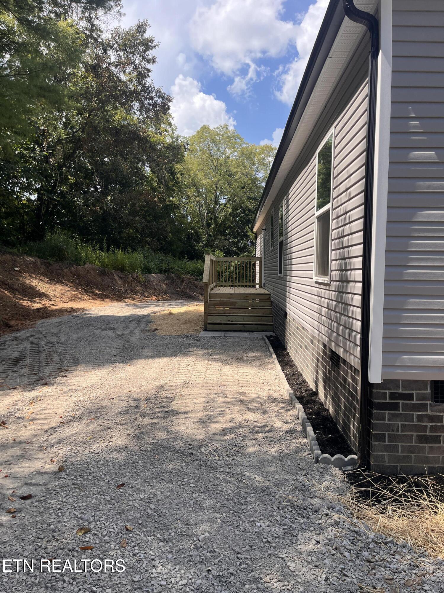 239 Honey Drive New Tazewell TN 37825