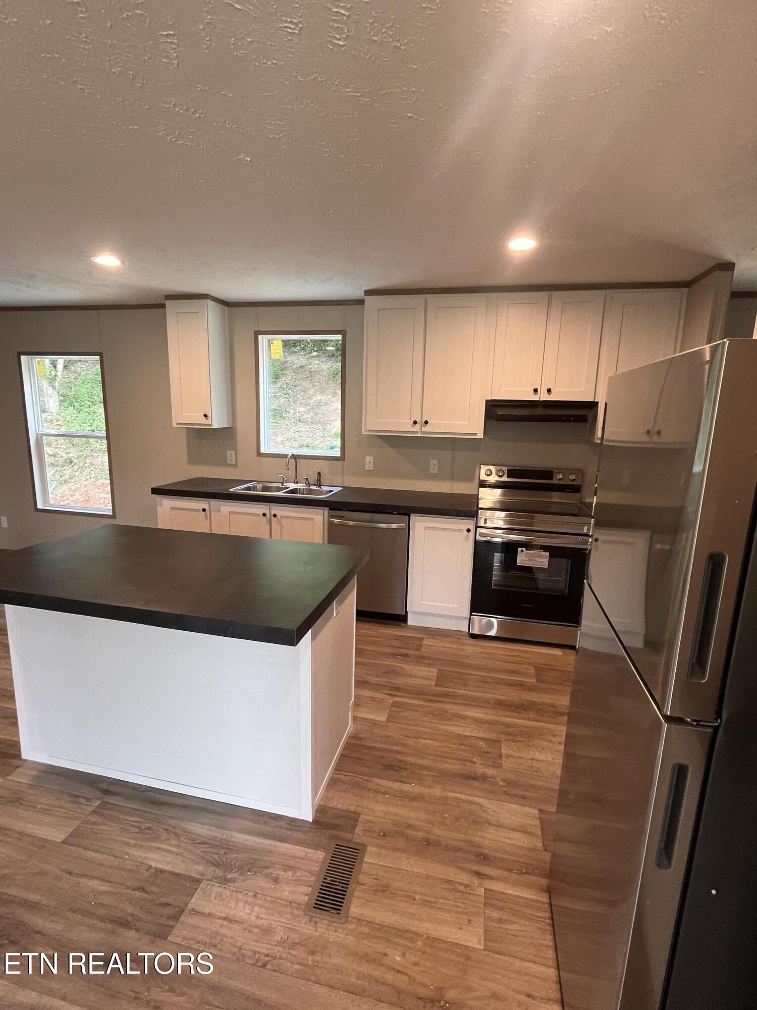 239 Honey Drive New Tazewell TN 37825